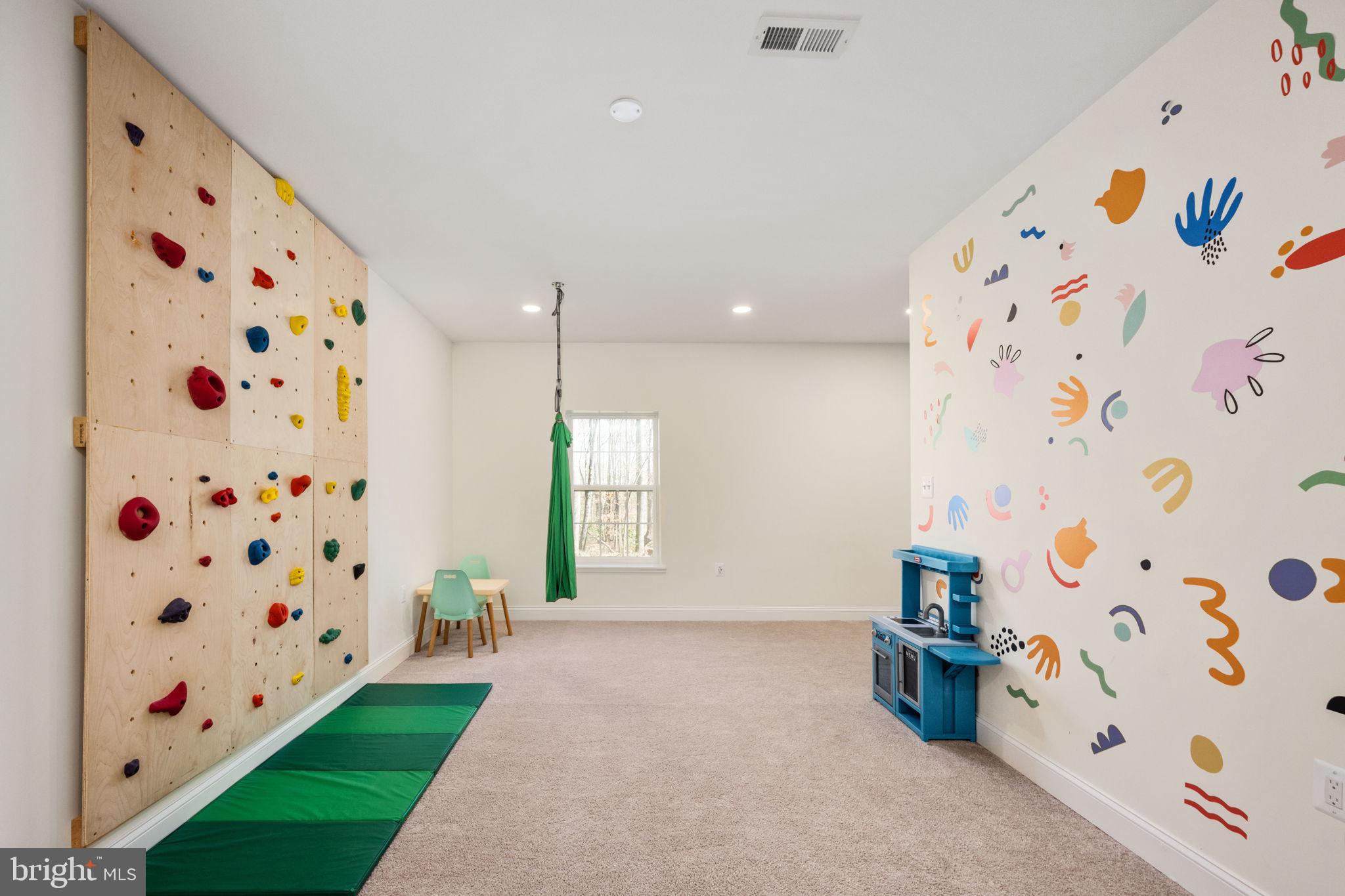 STAFFORD ESTATES - Residential