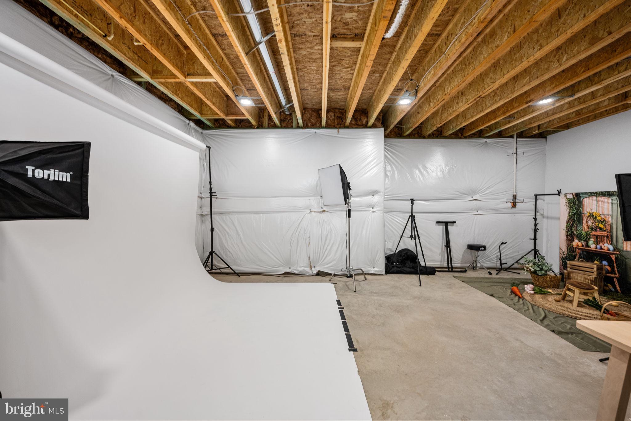 STAFFORD ESTATES - Residential