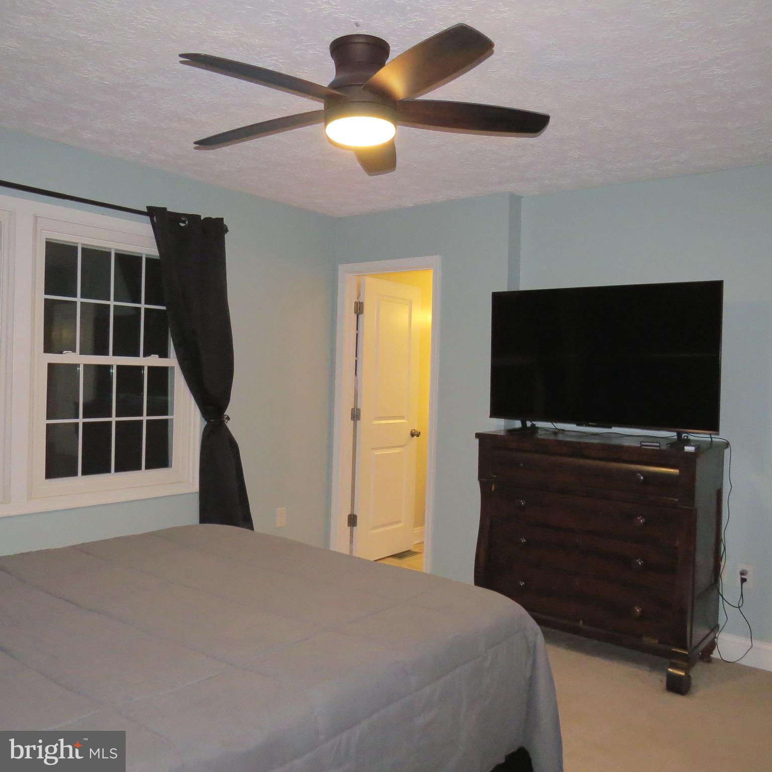 VILLAGE OF SILVER HALL - Residential