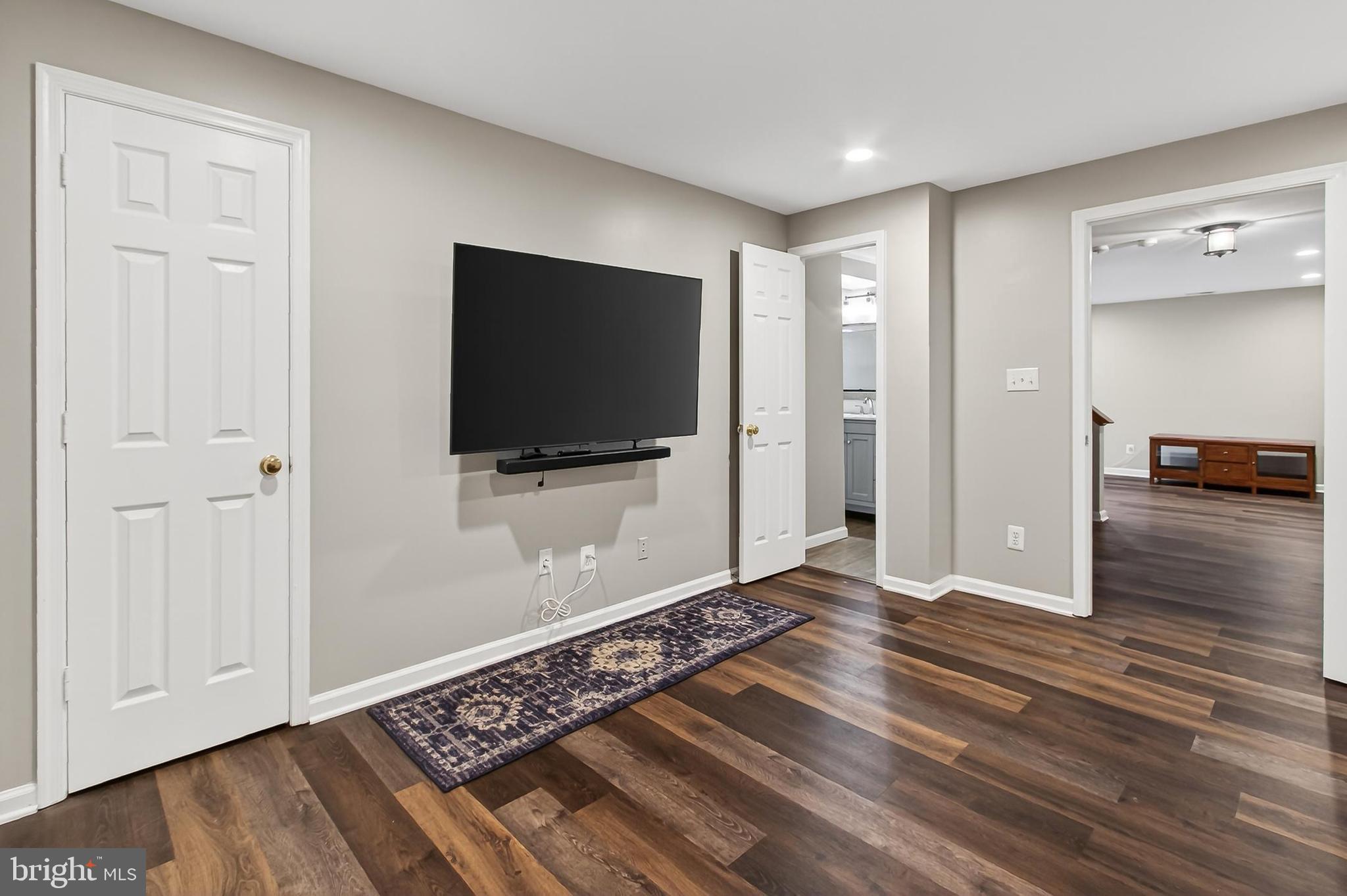 VIRGINIA RUN - Residential