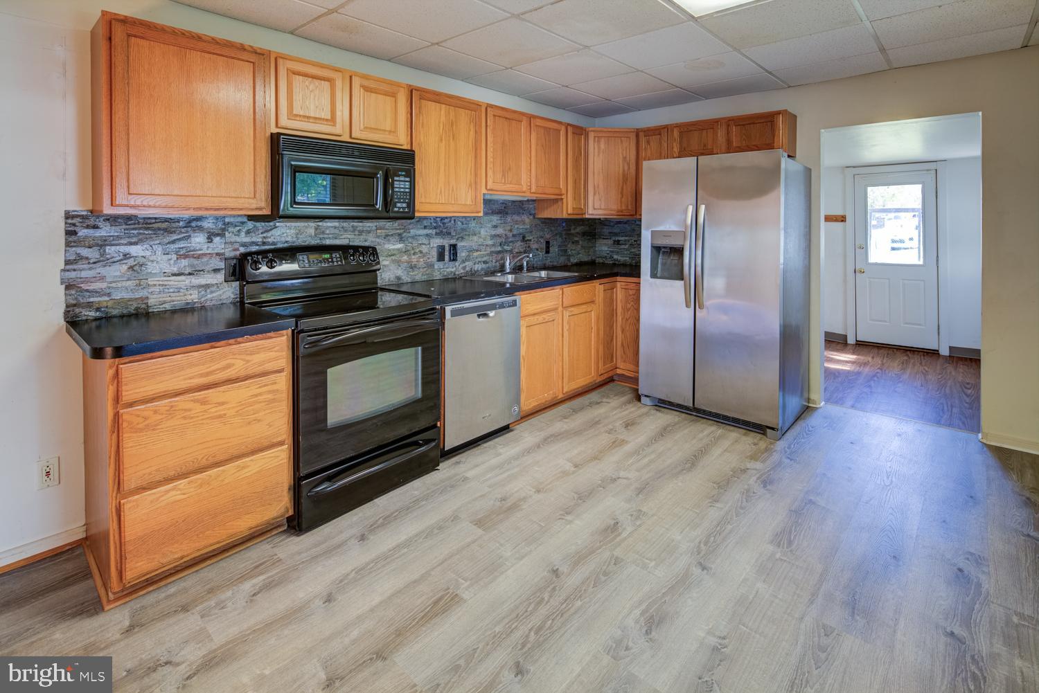 RISING SUN - Residential Lease