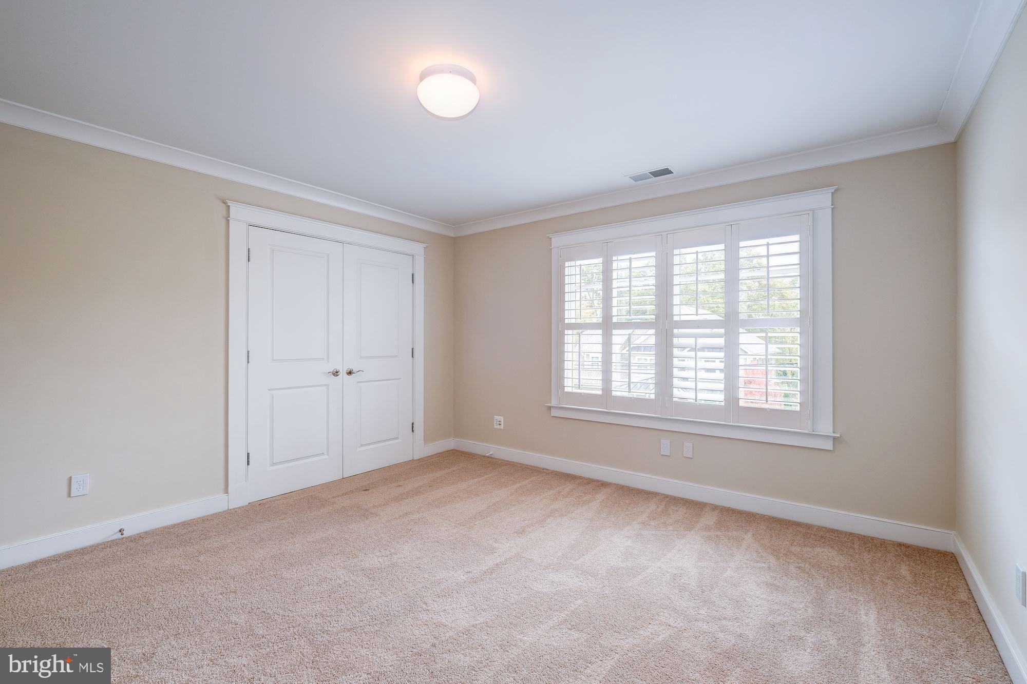 STONELEIGH - Residential