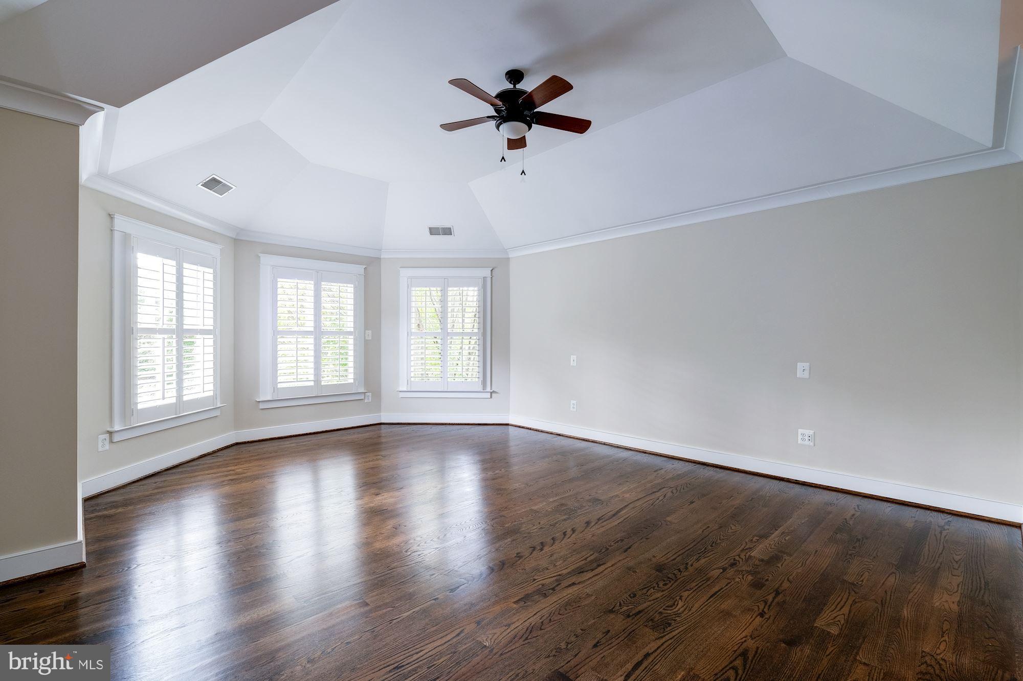 STONELEIGH - Residential