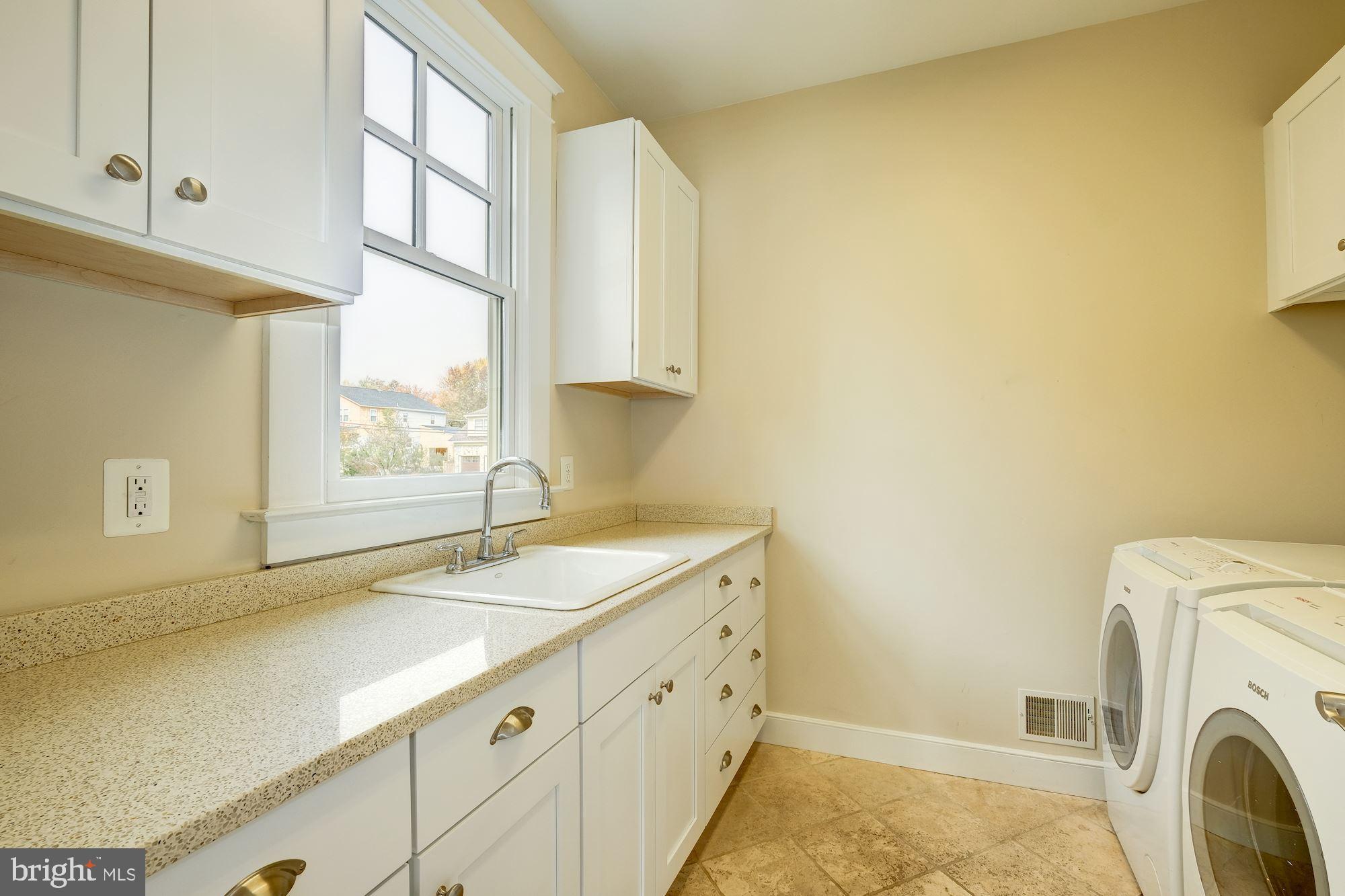 STONELEIGH - Residential