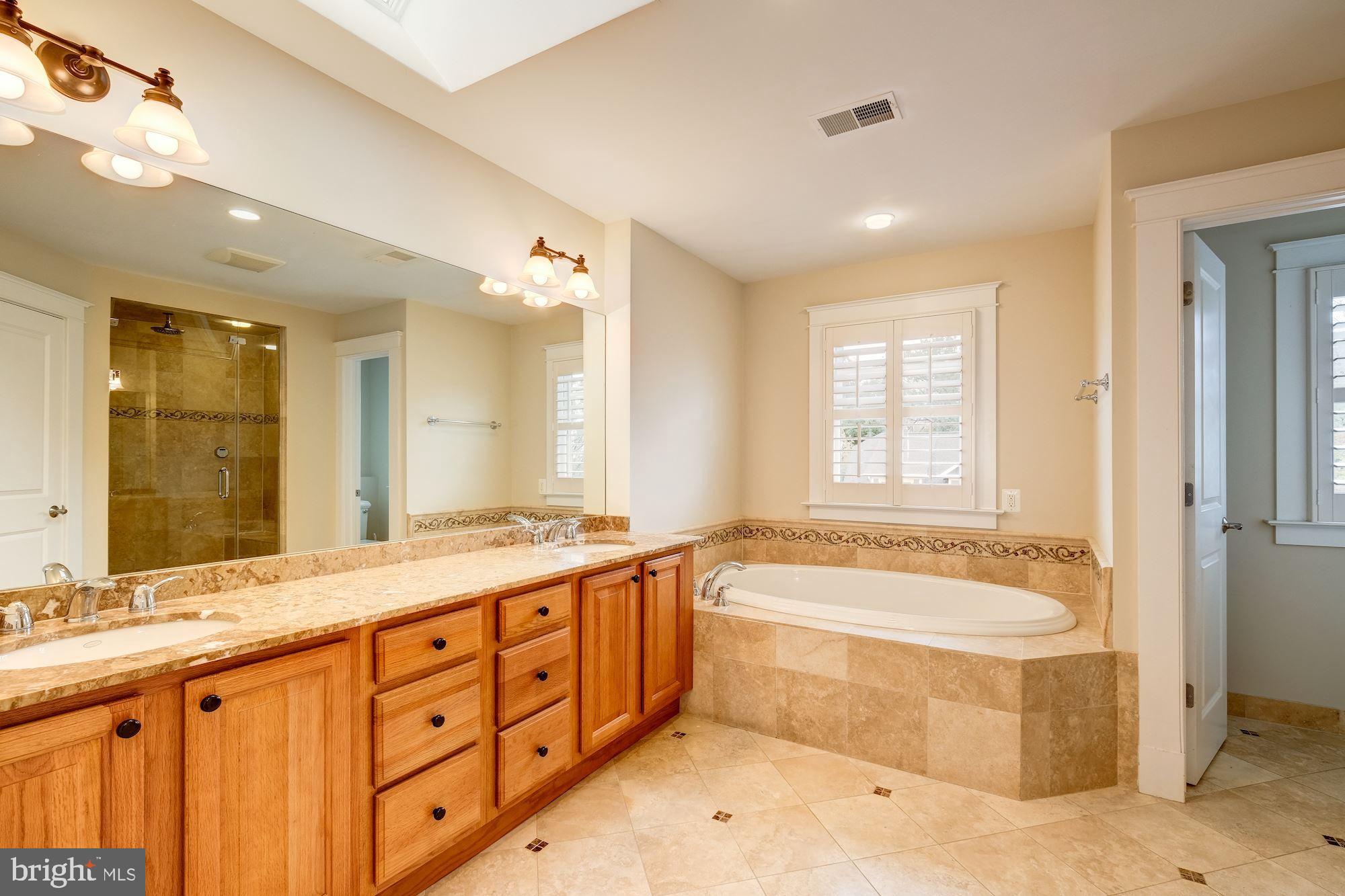 STONELEIGH - Residential