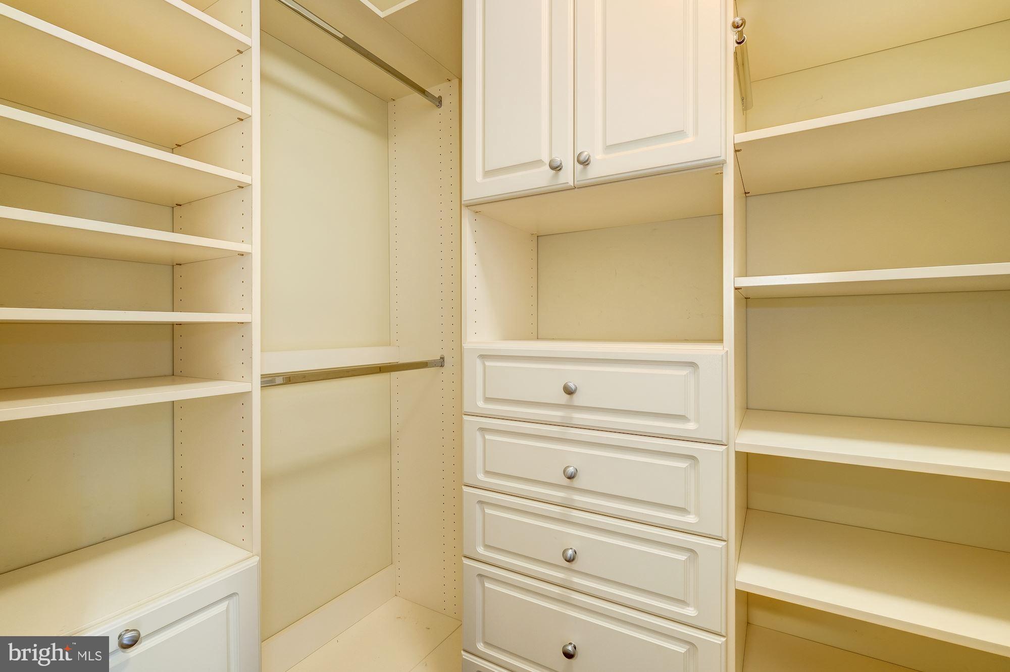 STONELEIGH - Residential