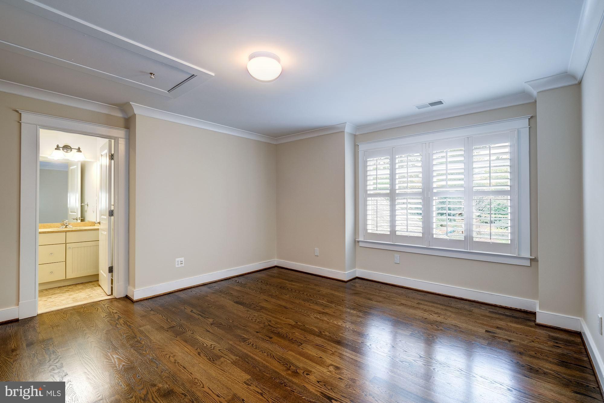 STONELEIGH - Residential