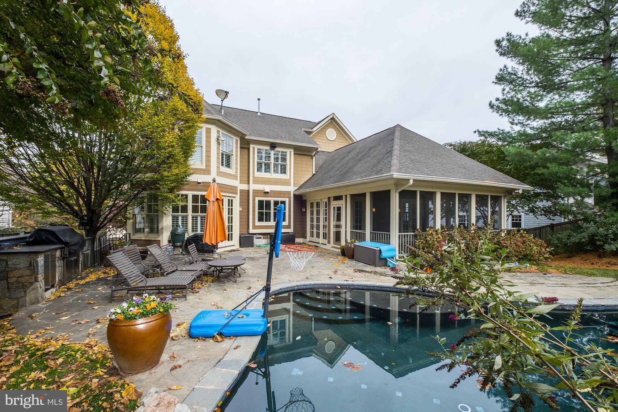 STONELEIGH - Residential