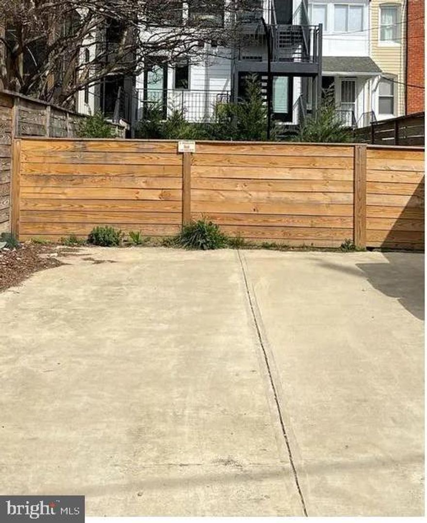 Ideal for full-size vehicles. Convenient, straightforward parking in a great location.

Parking Spot   (Space P-2)
A full-size 9' x 19' parking space located behind 532 Taylor St NW is now available. This is an uncovered, concrete parking pad with easy access.
