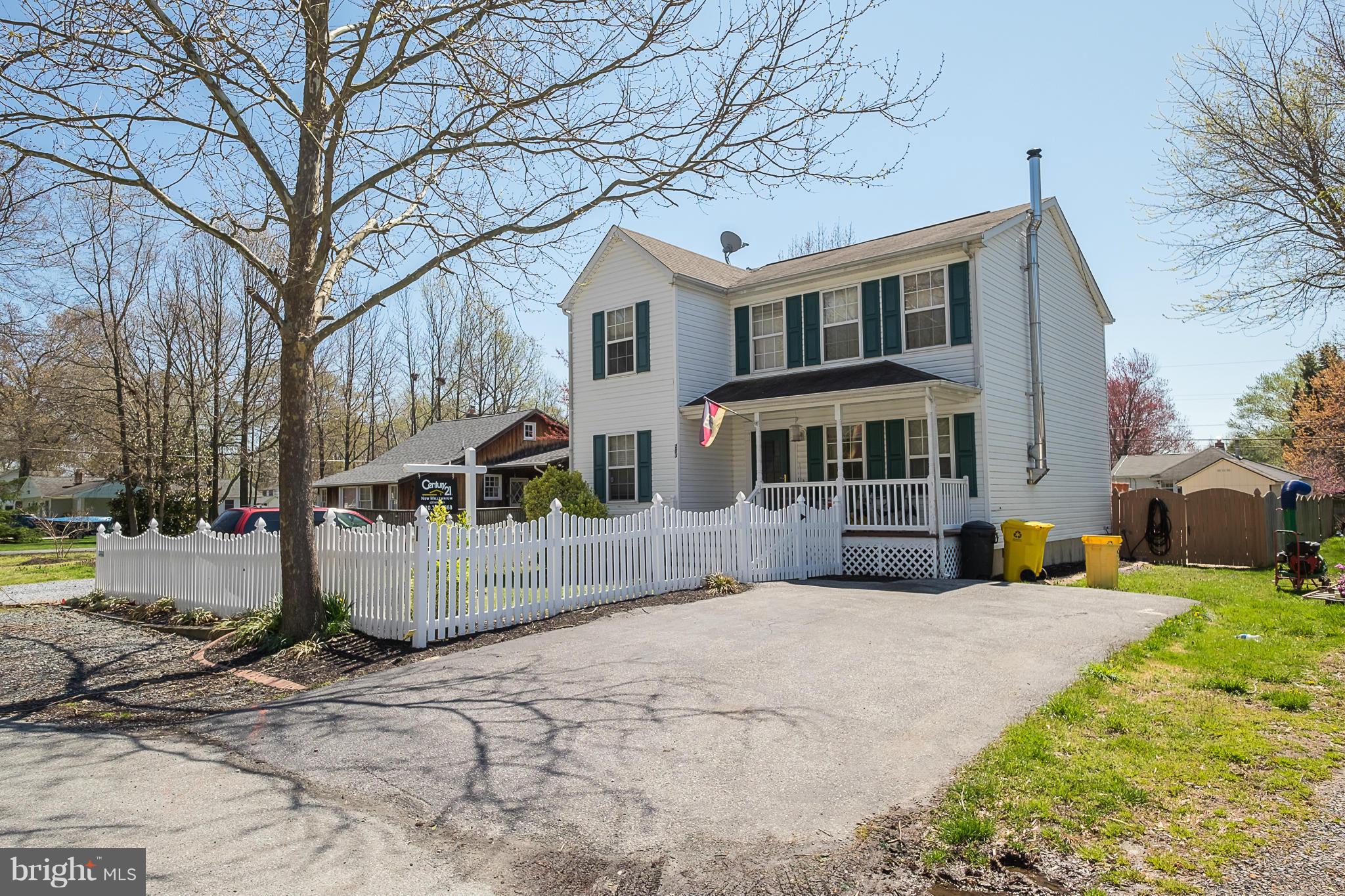 BEVERLEY BEACH - Residential Lease