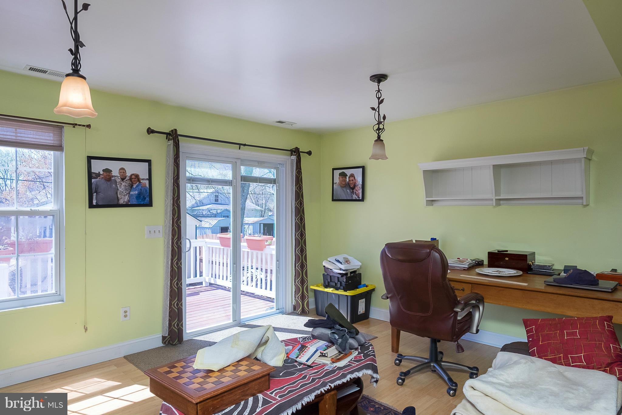 BEVERLEY BEACH - Residential Lease