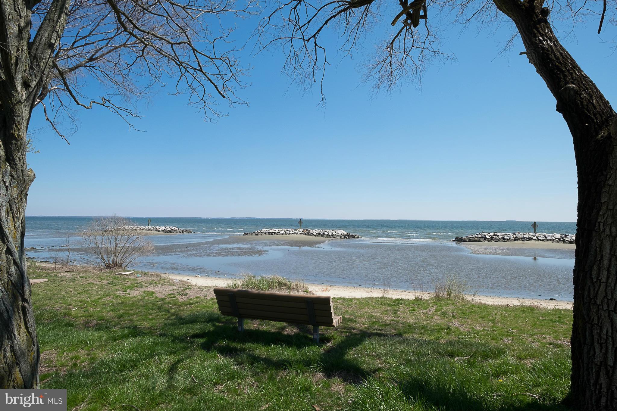 BEVERLEY BEACH - Residential Lease