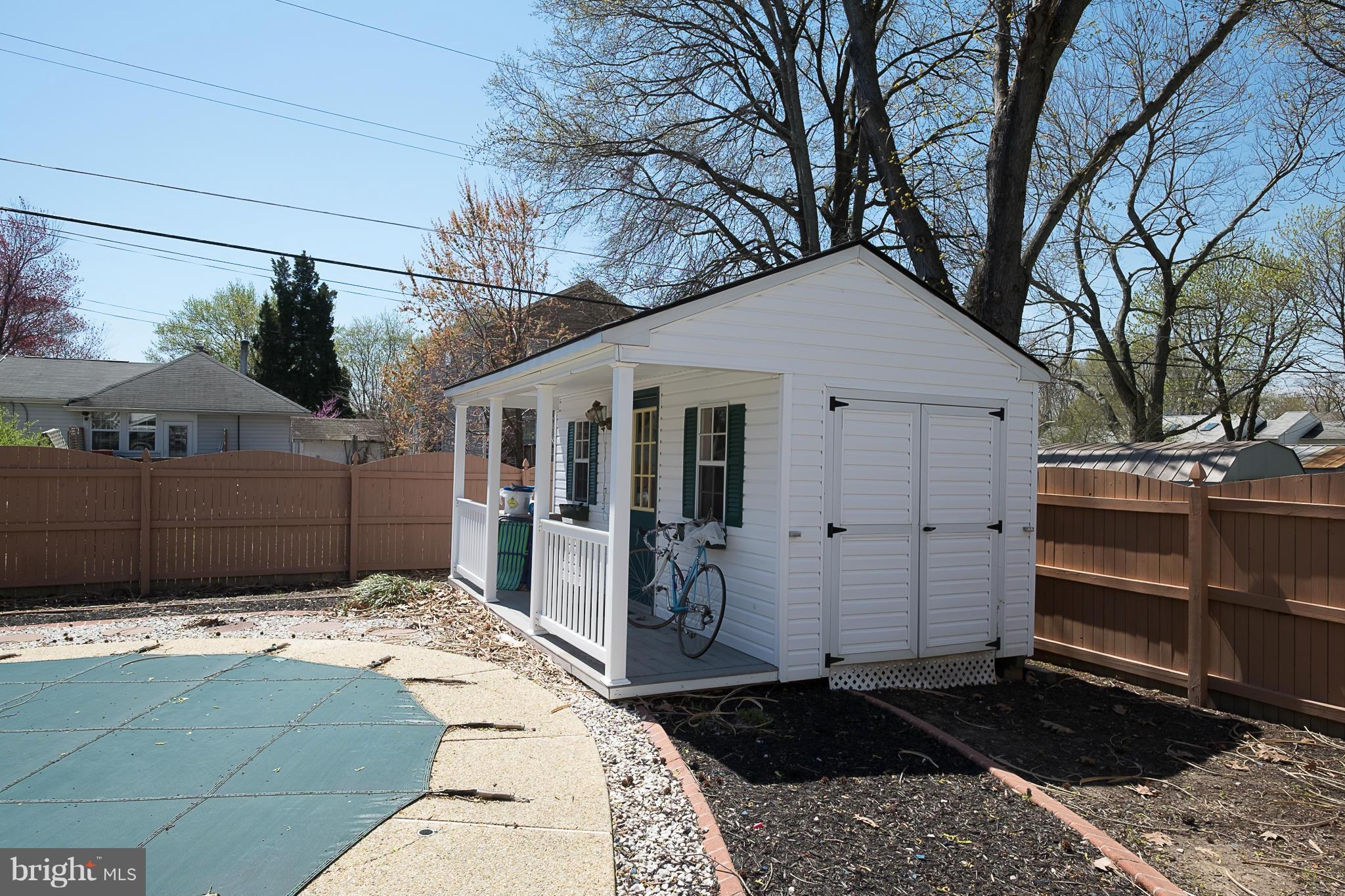 BEVERLEY BEACH - Residential Lease