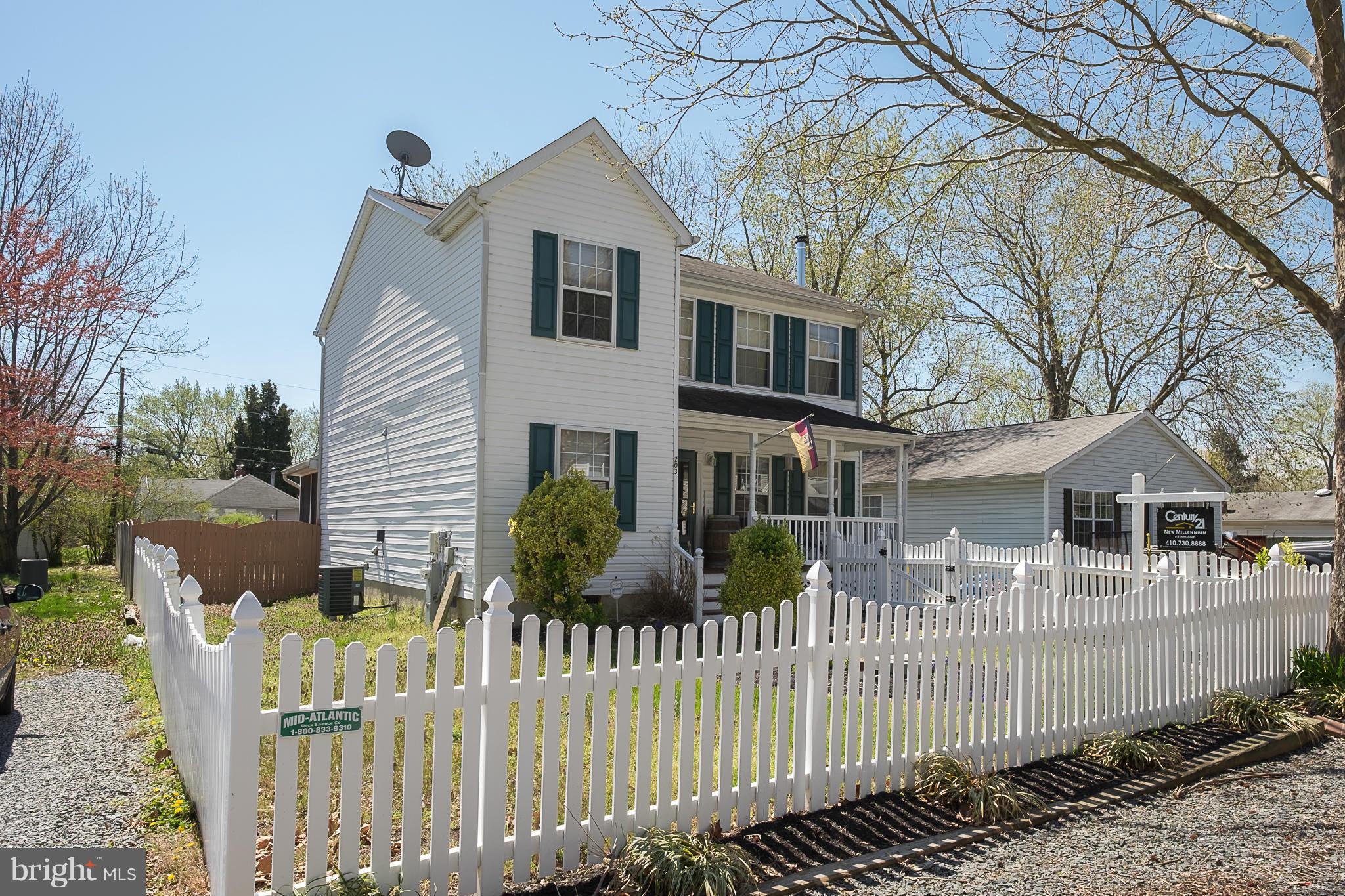 BEVERLEY BEACH - Residential Lease