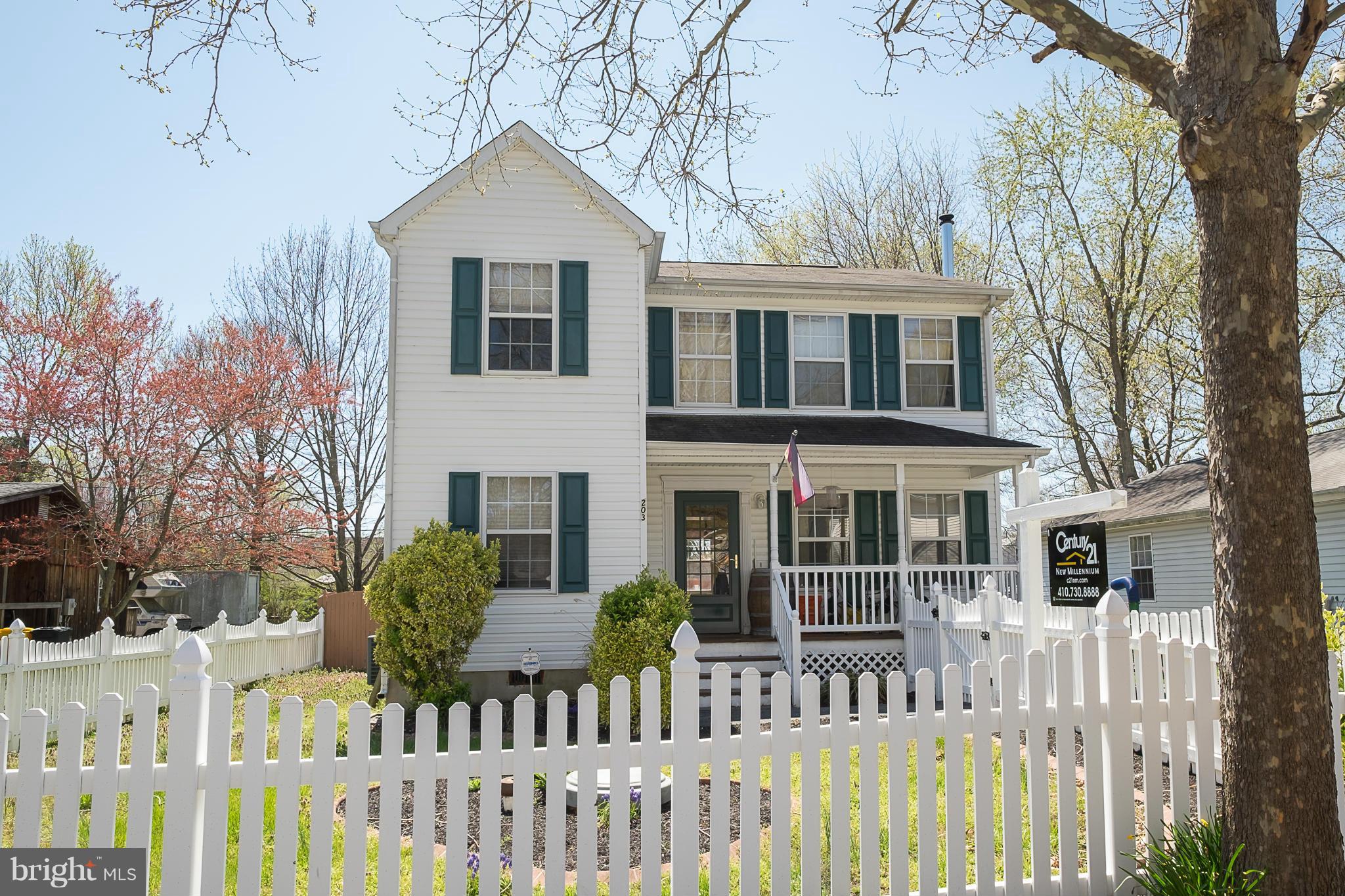 BEVERLEY BEACH - Residential Lease