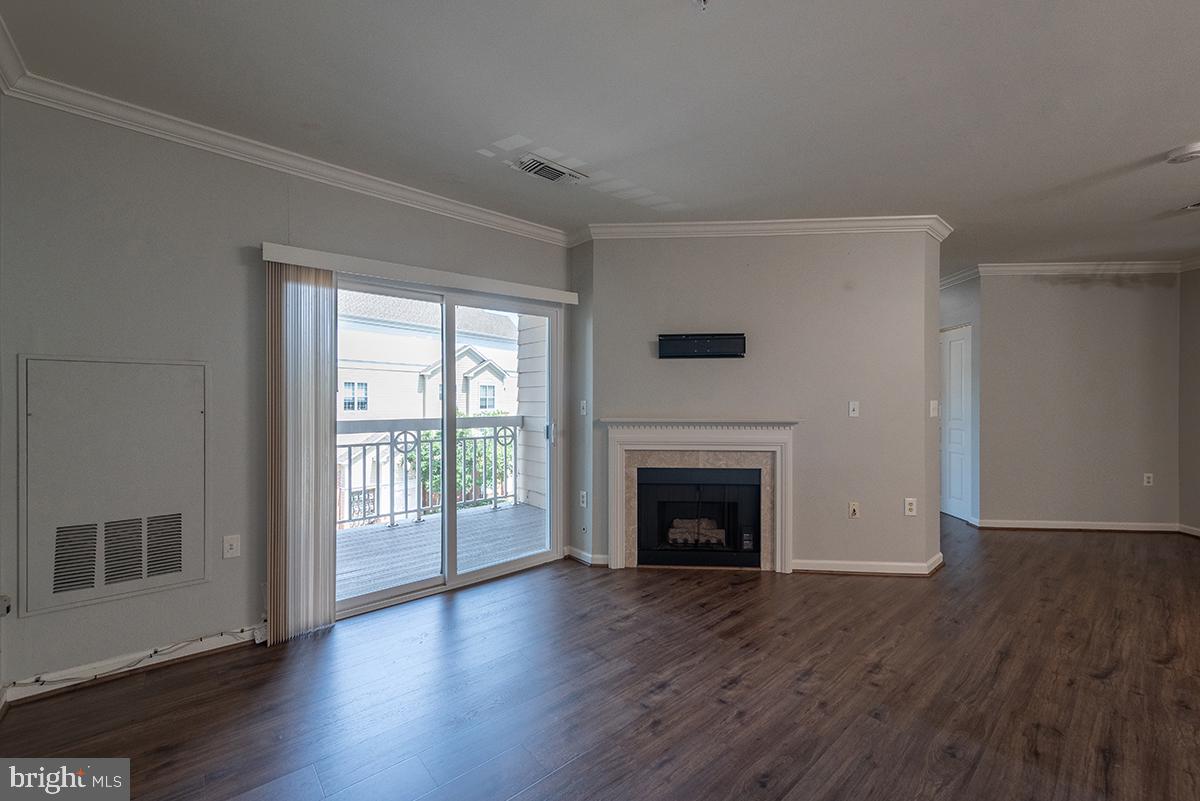 2204 WESTCOURT LANE 317