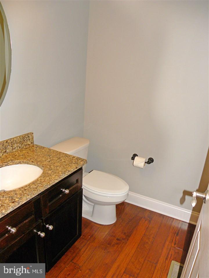 SUMMIT POINTE AT ELM TREE - Residential
