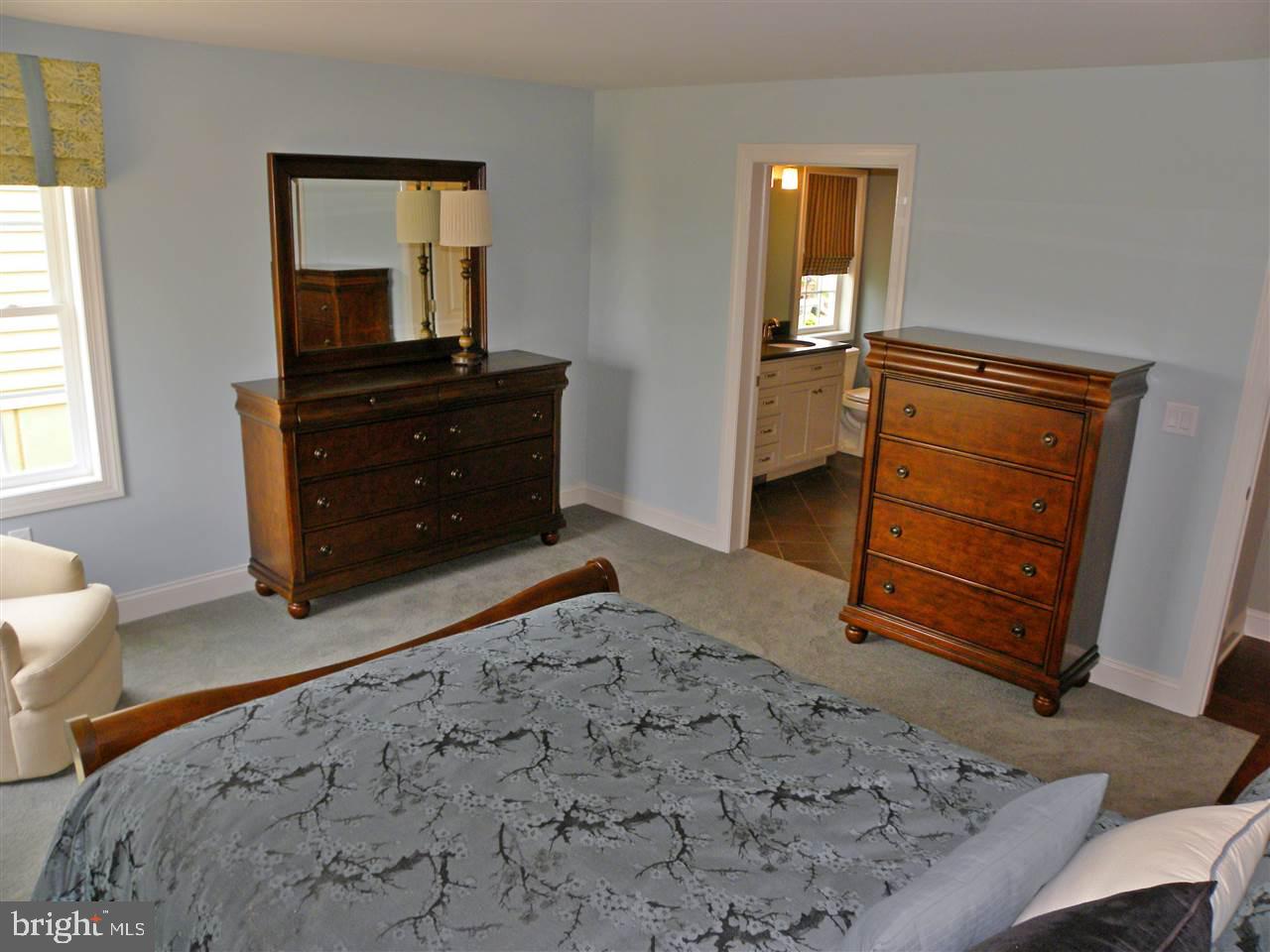 SUMMIT POINTE AT ELM TREE - Residential