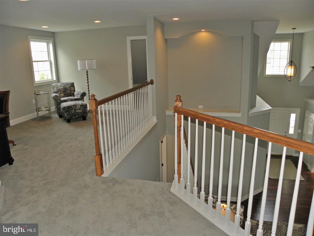 SUMMIT POINTE AT ELM TREE - Residential