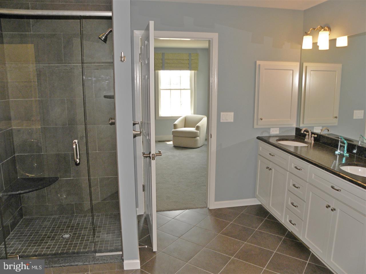 SUMMIT POINTE AT ELM TREE - Residential