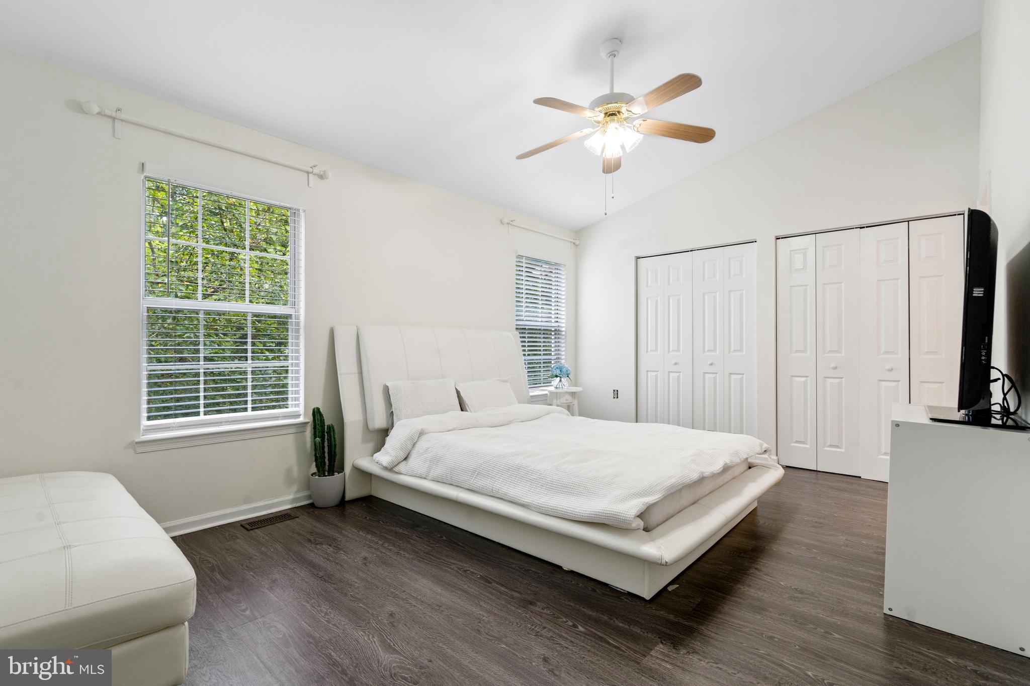 LOGAN WOODS - Residential