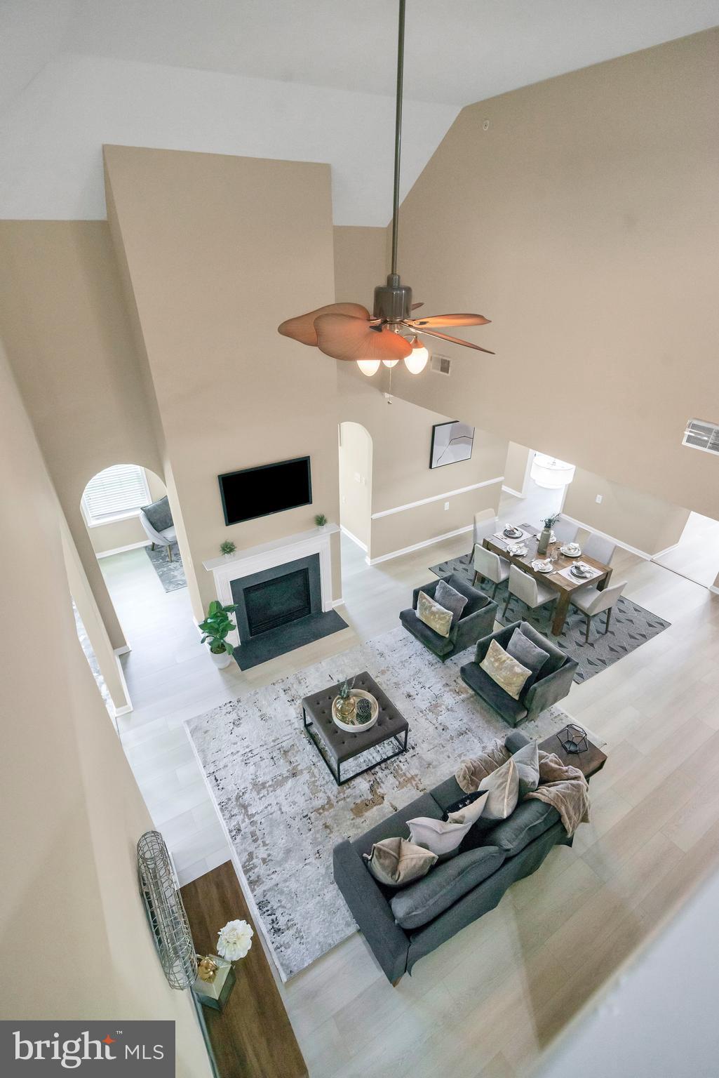 302 FIDGEWAY LANE