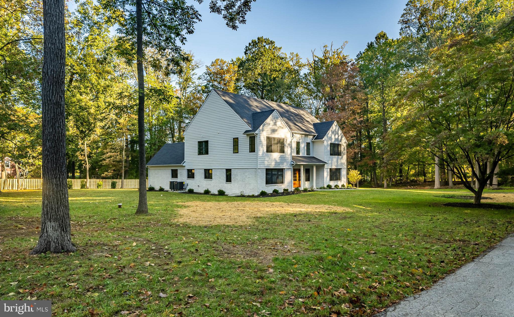 RADNOR HUNT - Residential