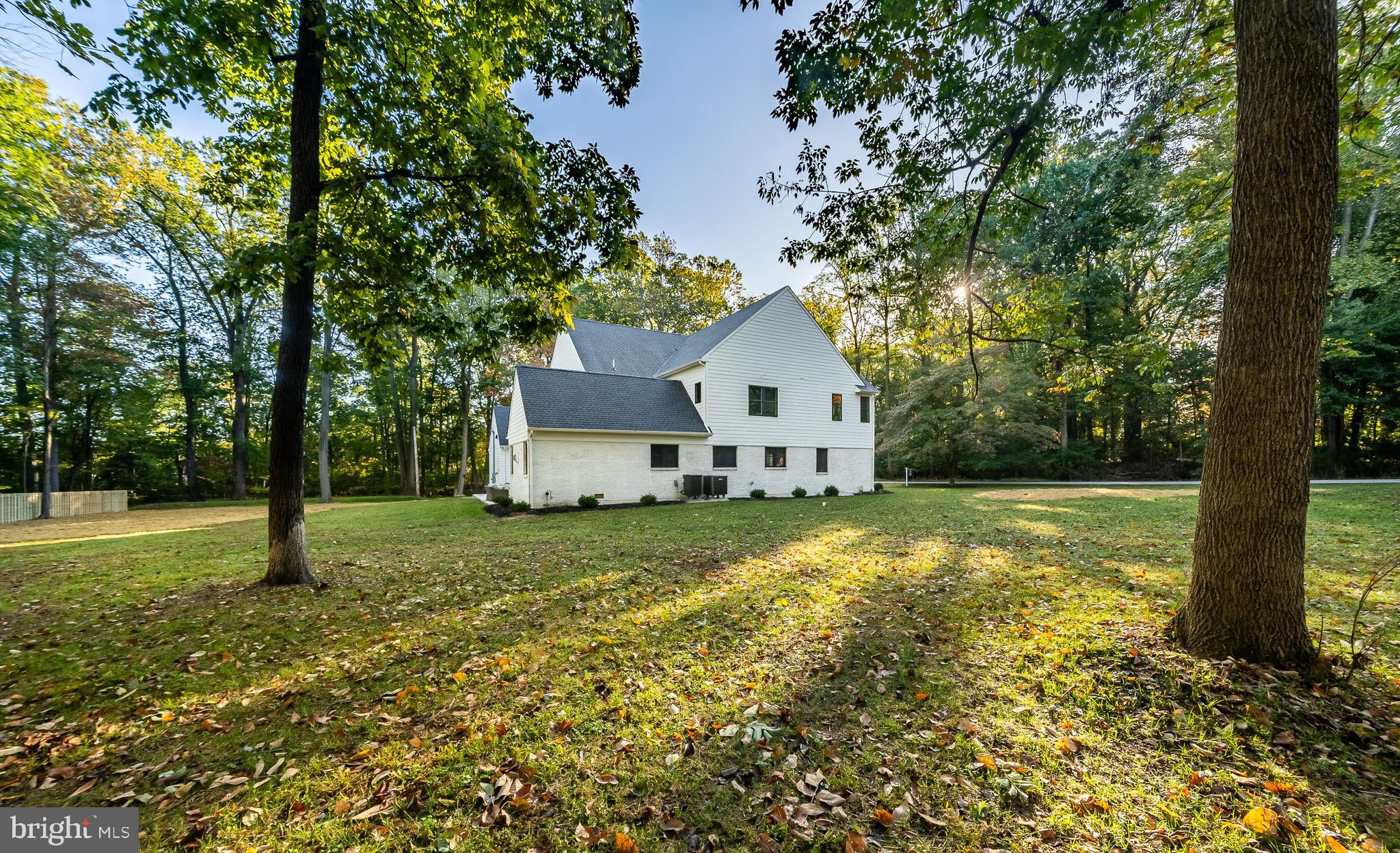 RADNOR HUNT - Residential