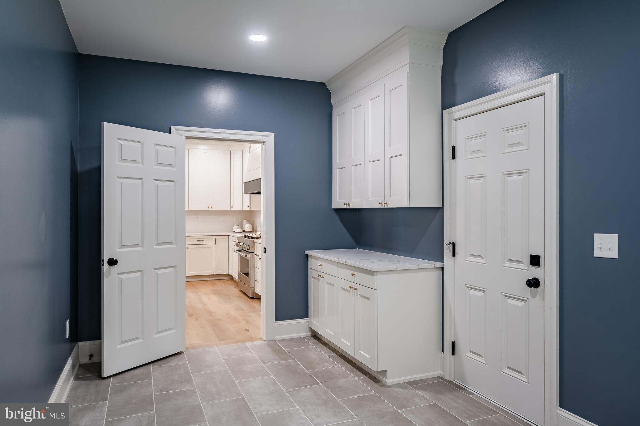 RADNOR HUNT - Residential