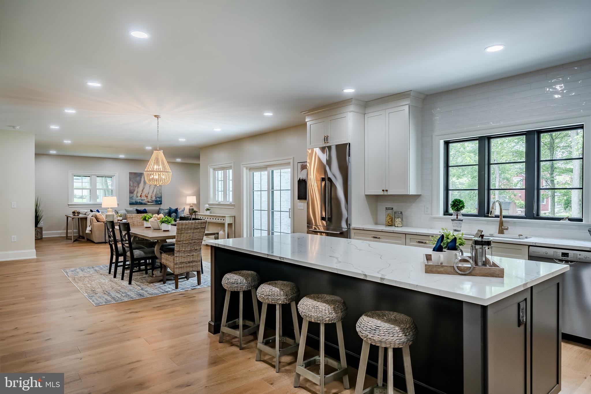 RADNOR HUNT - Residential