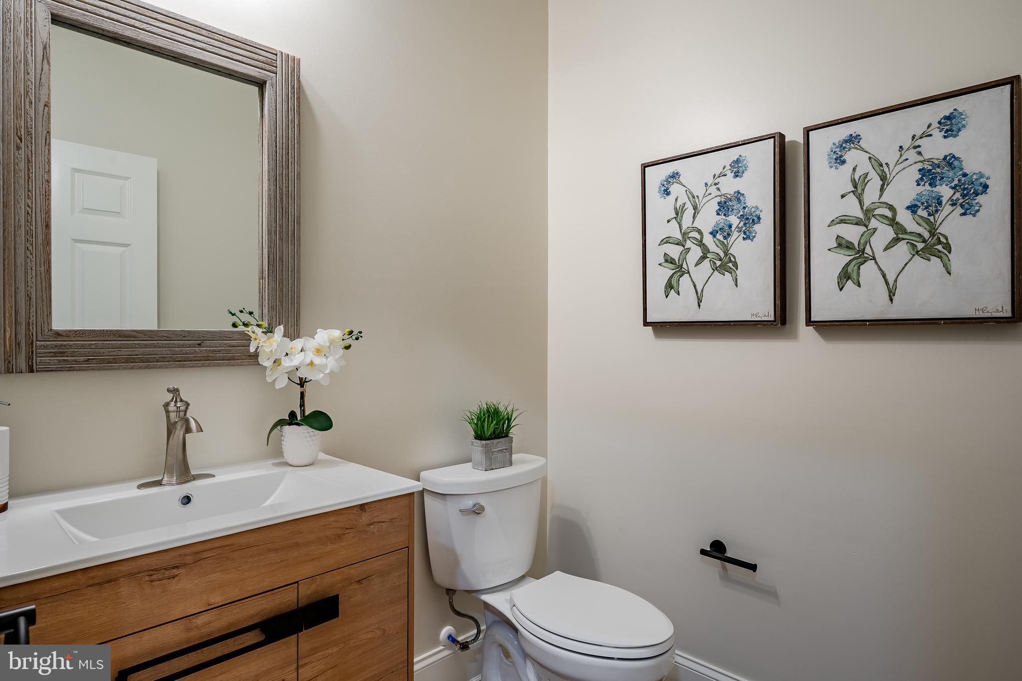 RADNOR HUNT - Residential