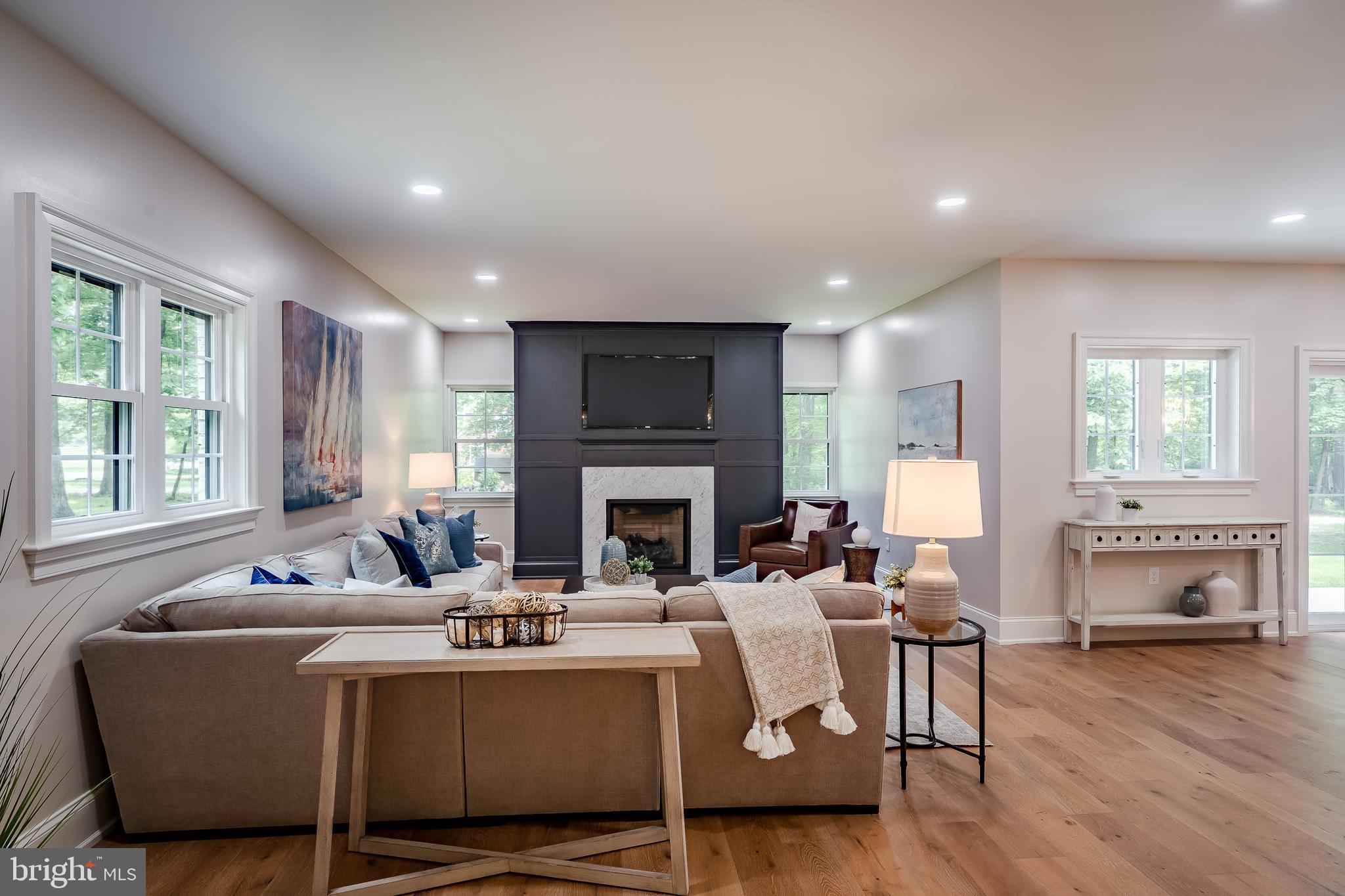 RADNOR HUNT - Residential