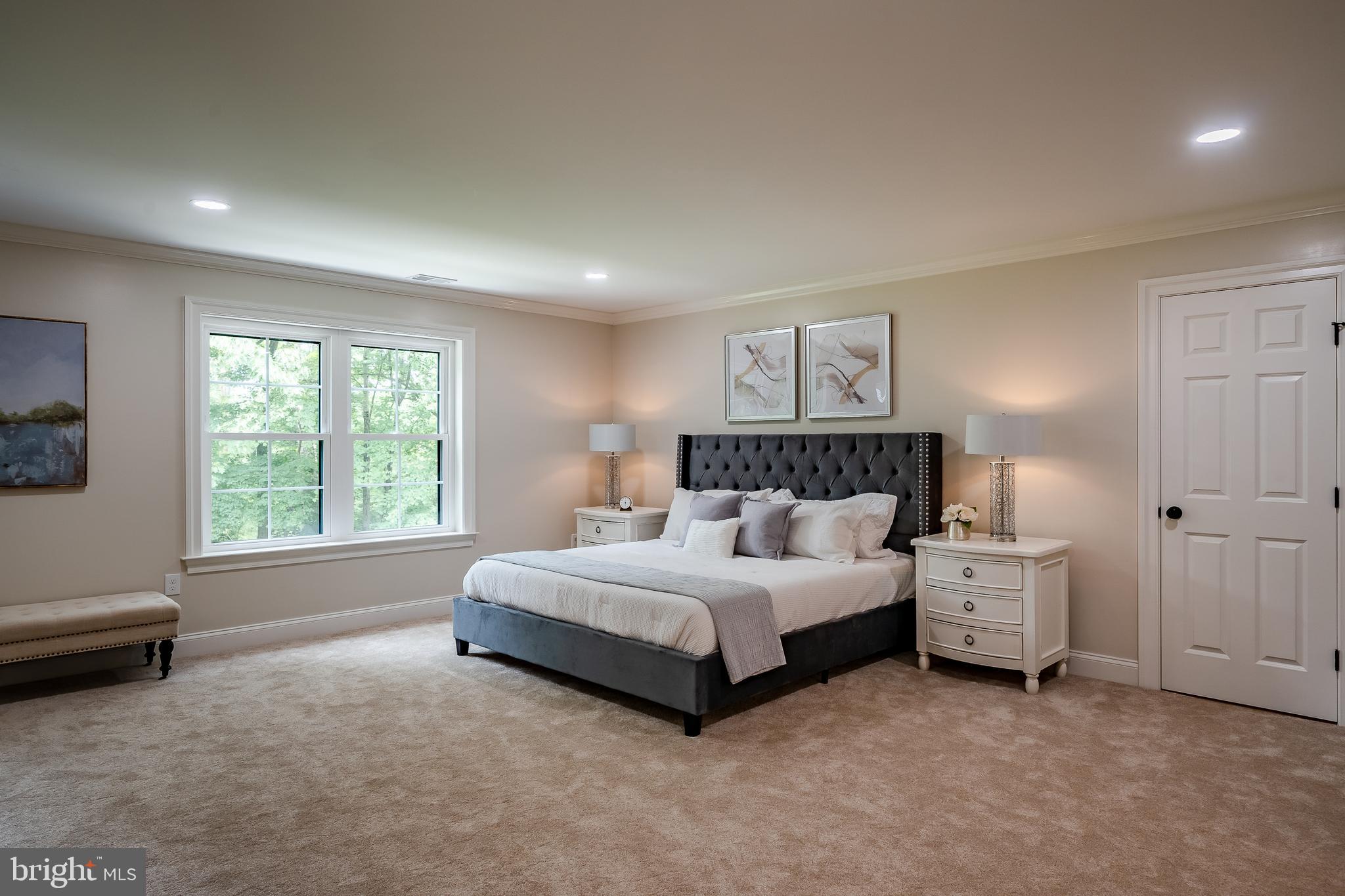 RADNOR HUNT - Residential