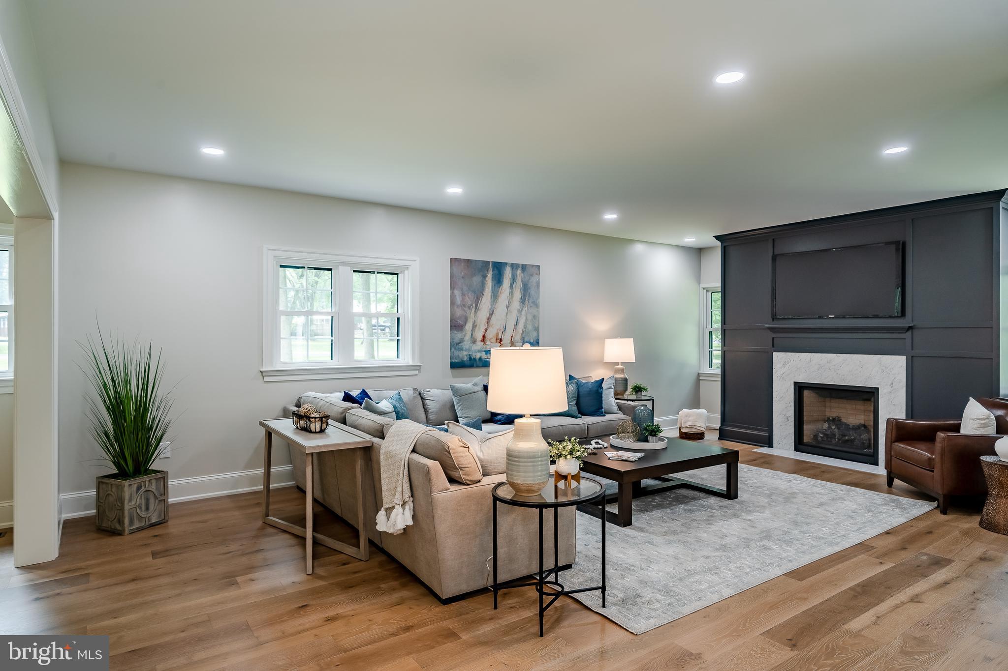 RADNOR HUNT - Residential