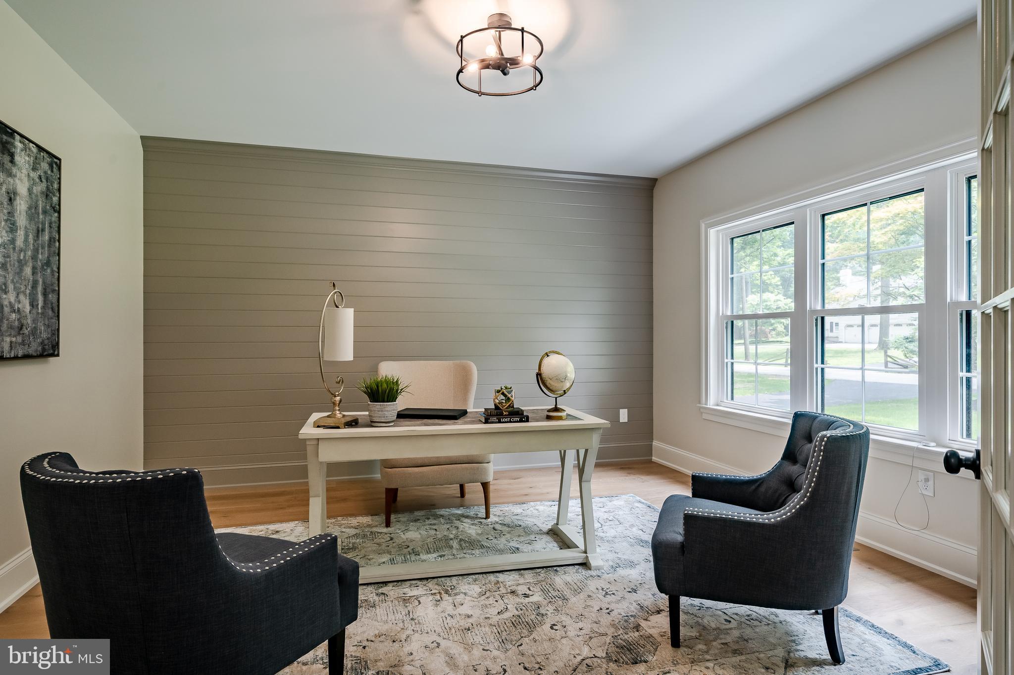 RADNOR HUNT - Residential