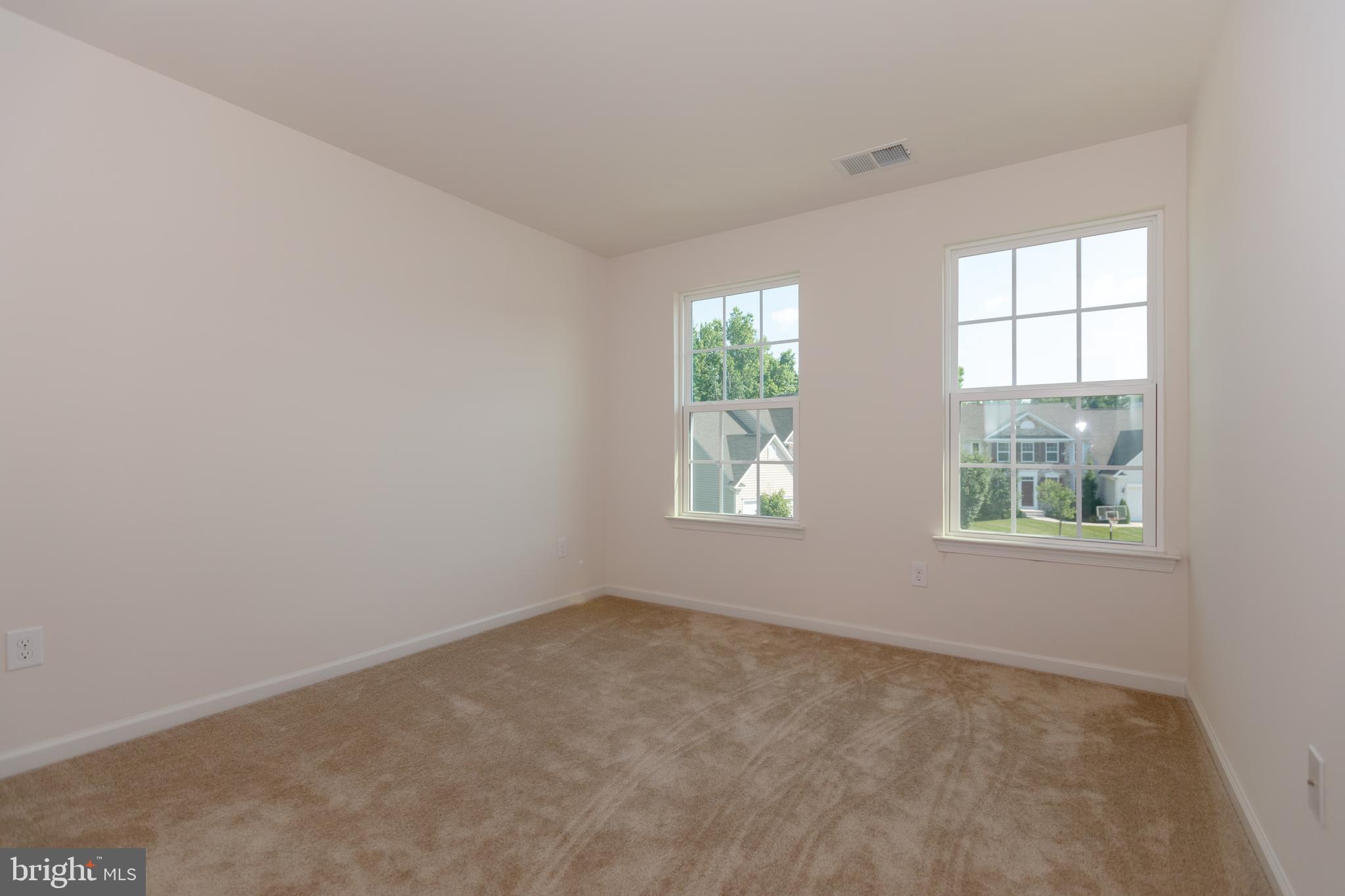 PATRIOTS GLEN - Residential