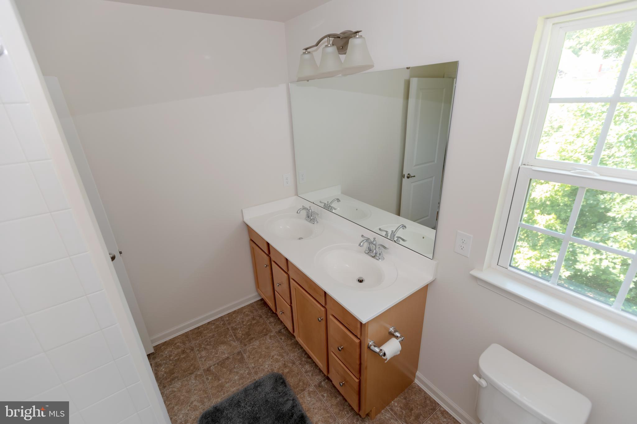 PATRIOTS GLEN - Residential