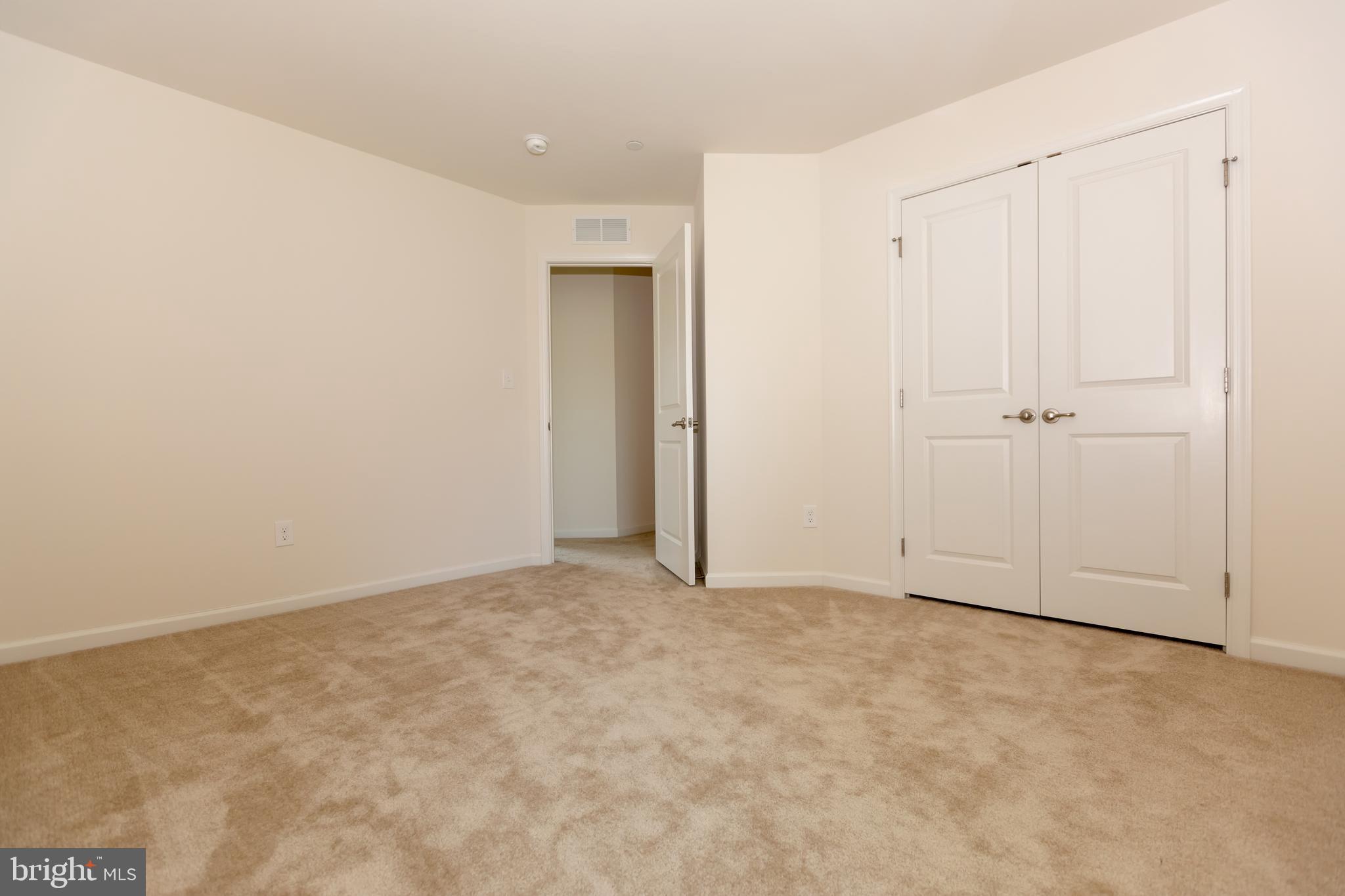 PATRIOTS GLEN - Residential