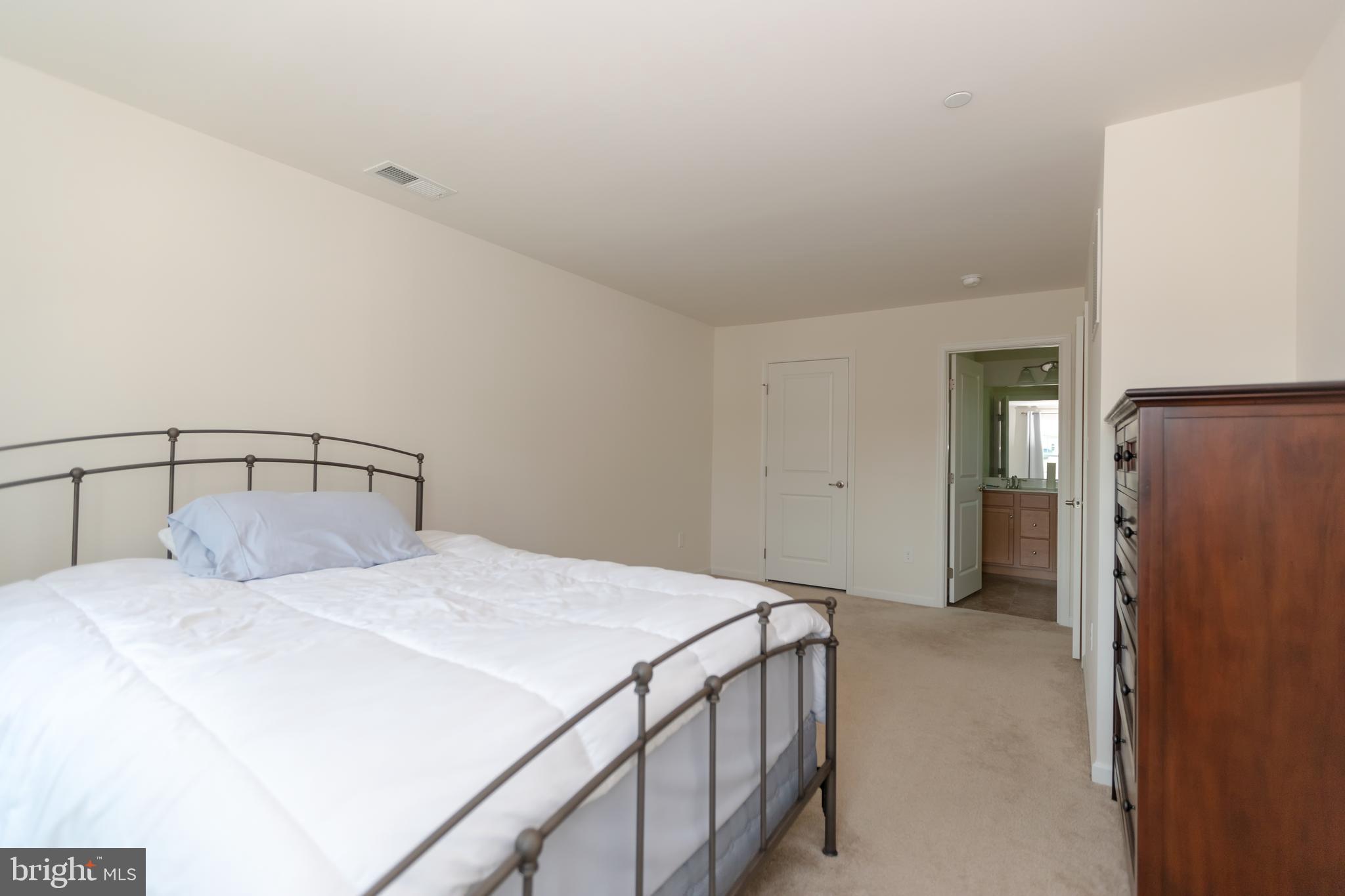 PATRIOTS GLEN - Residential