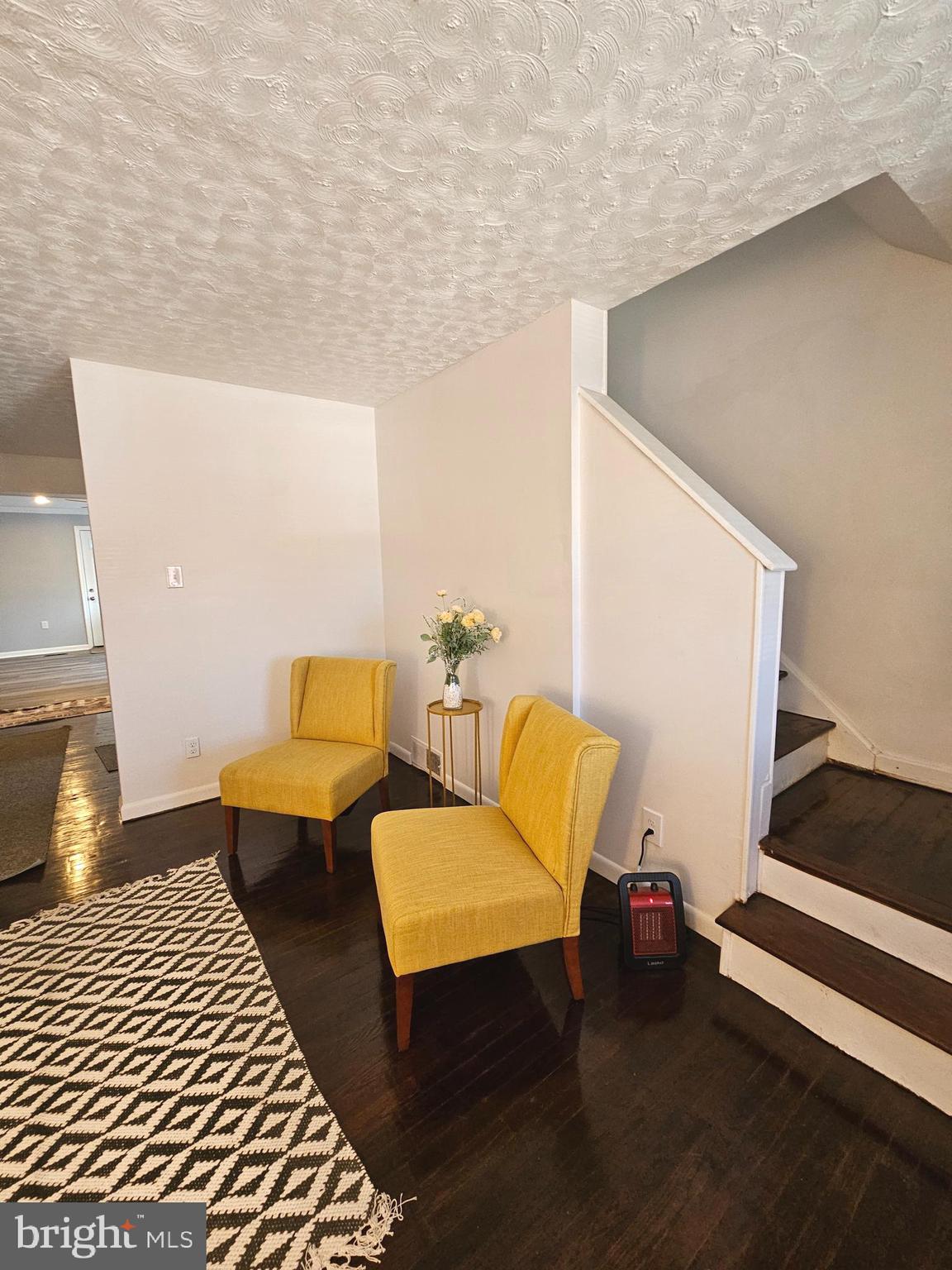 5507 CENTRAL AVENUE SE