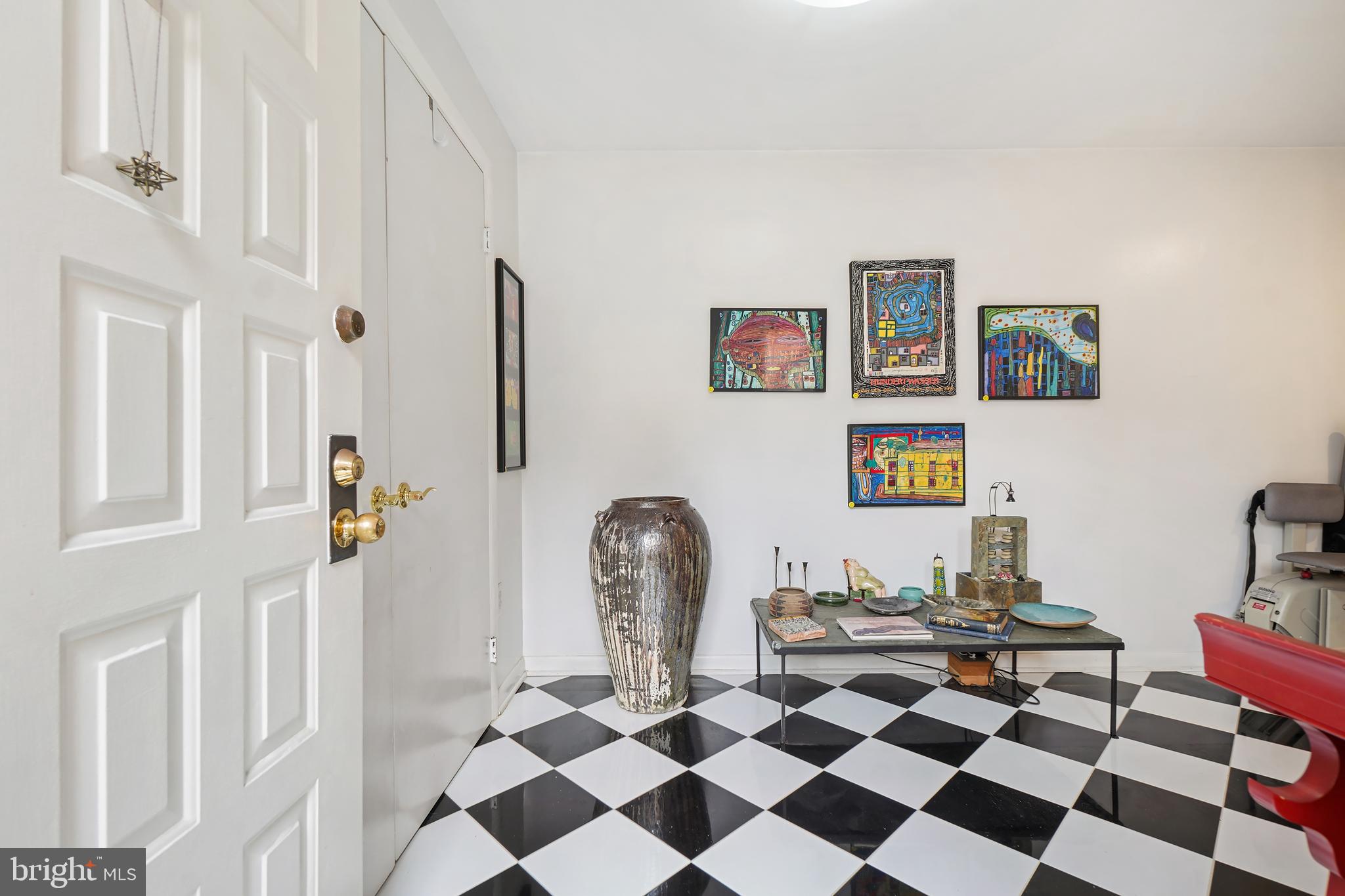 5233 KING CHARLES WAY 1-5