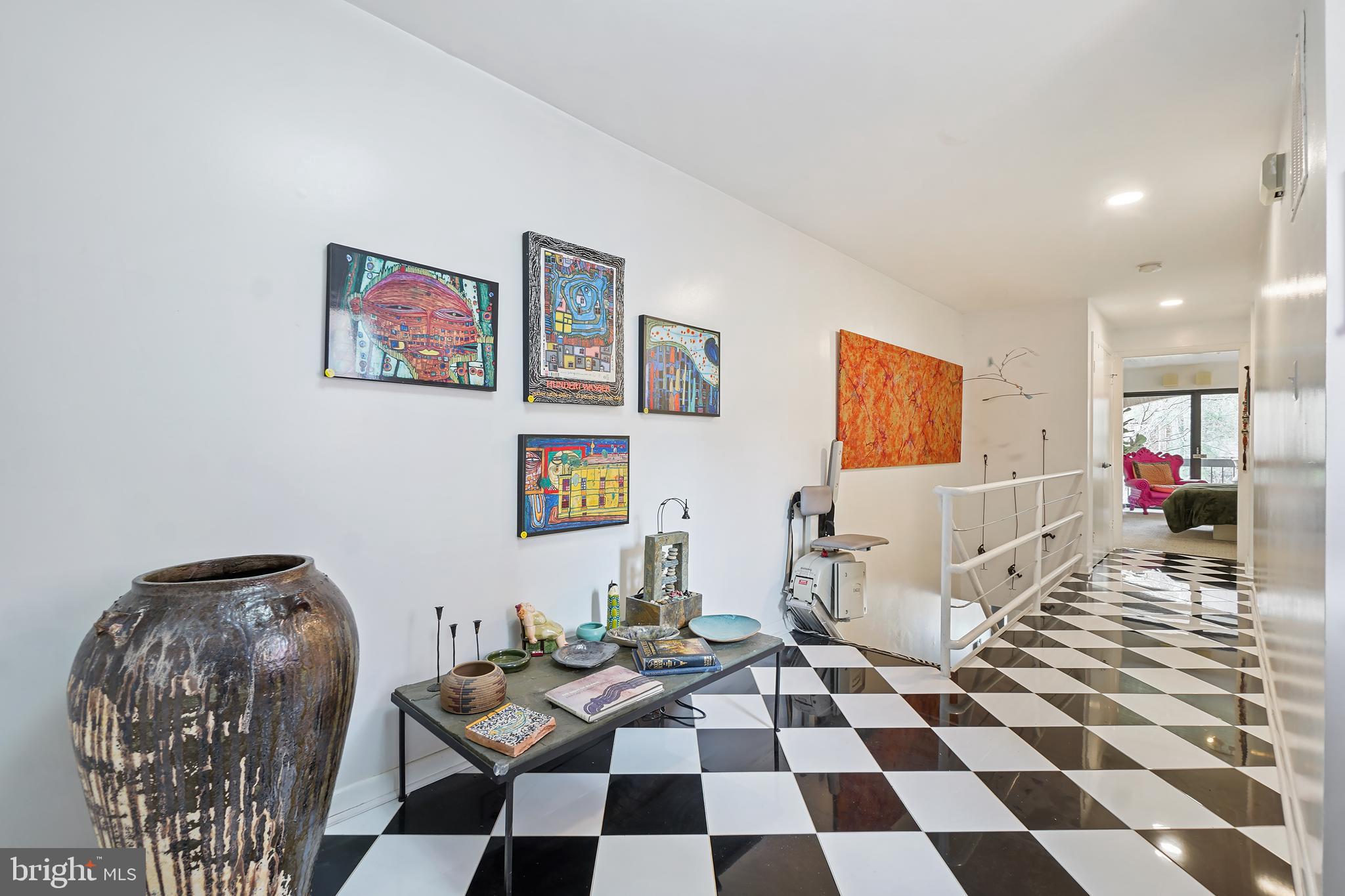 5233 KING CHARLES WAY 1-5