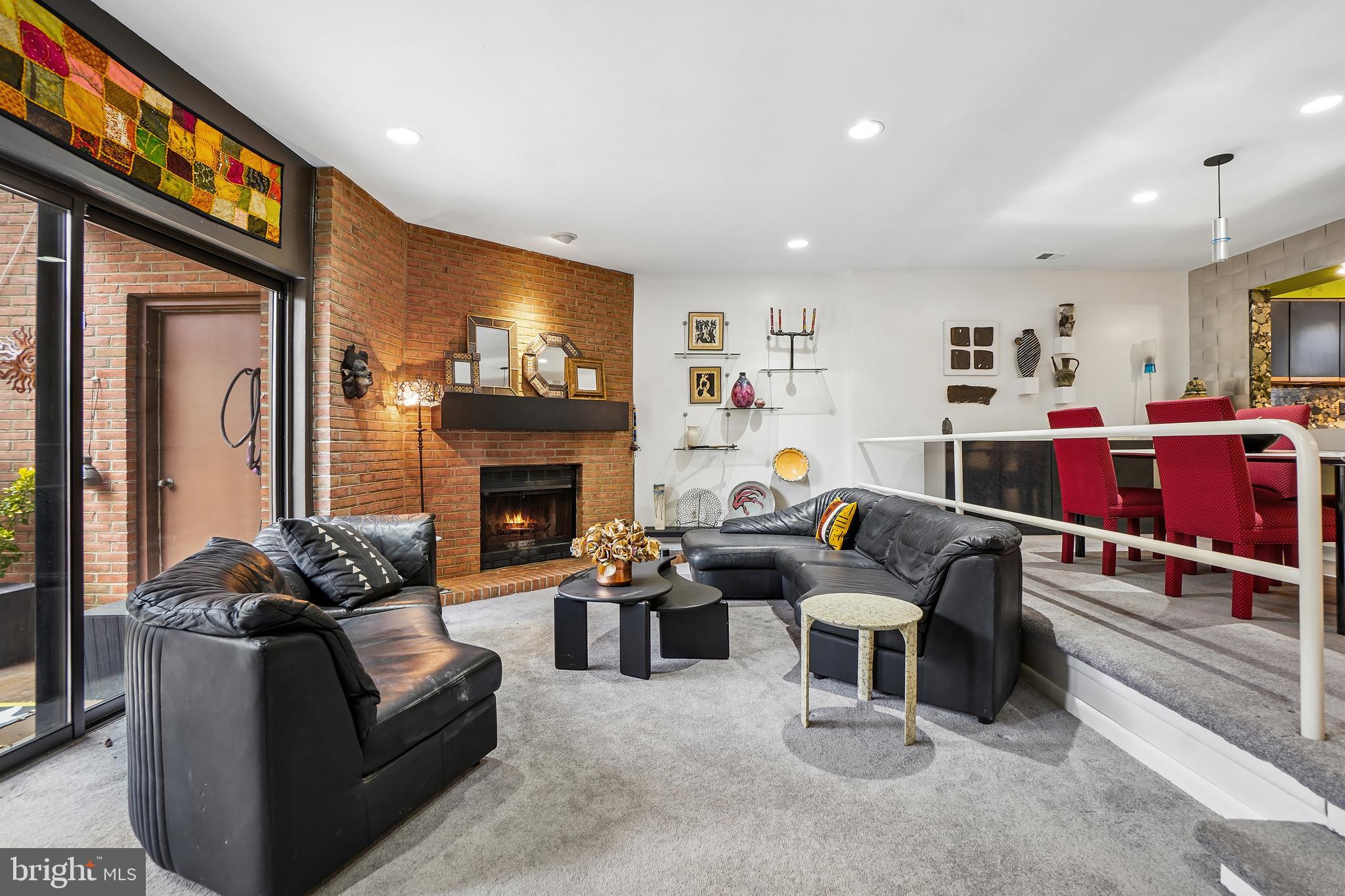 5233 KING CHARLES WAY 1-5