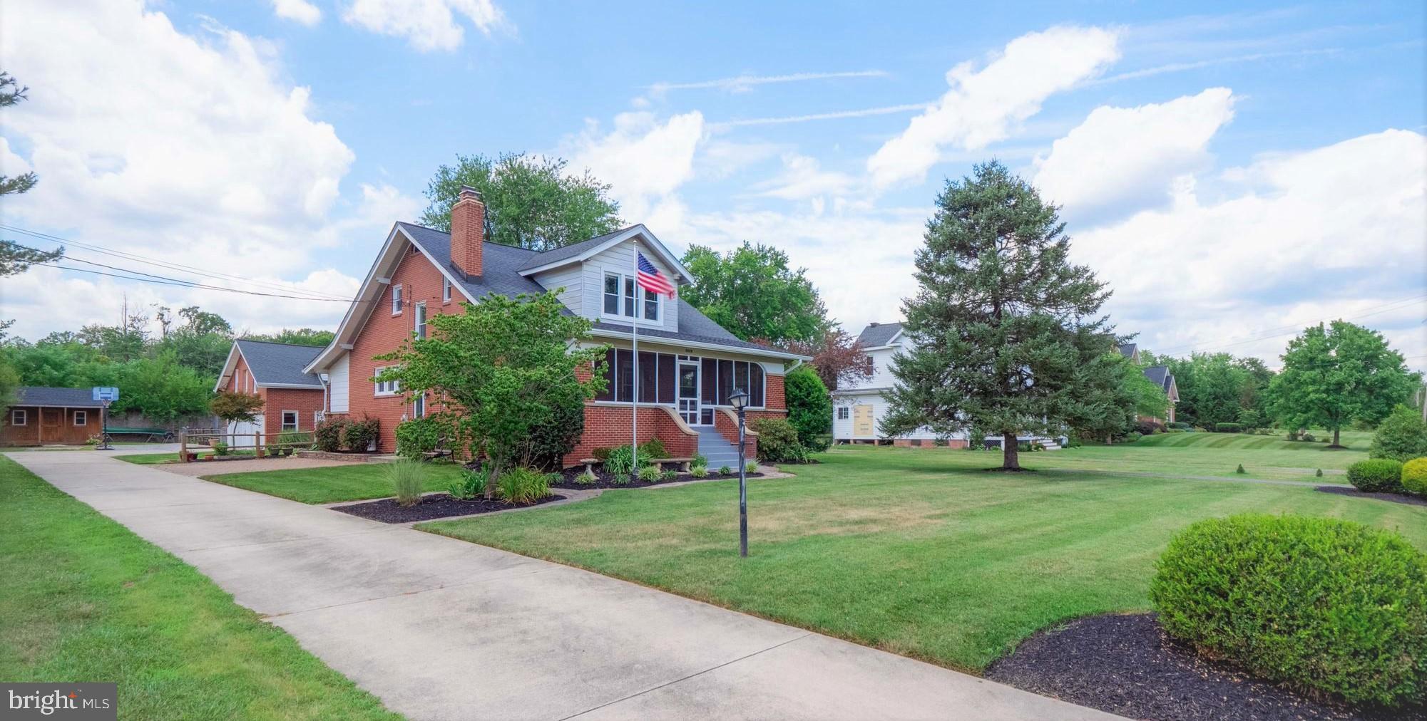 OX ROAD ESTATES - Residential