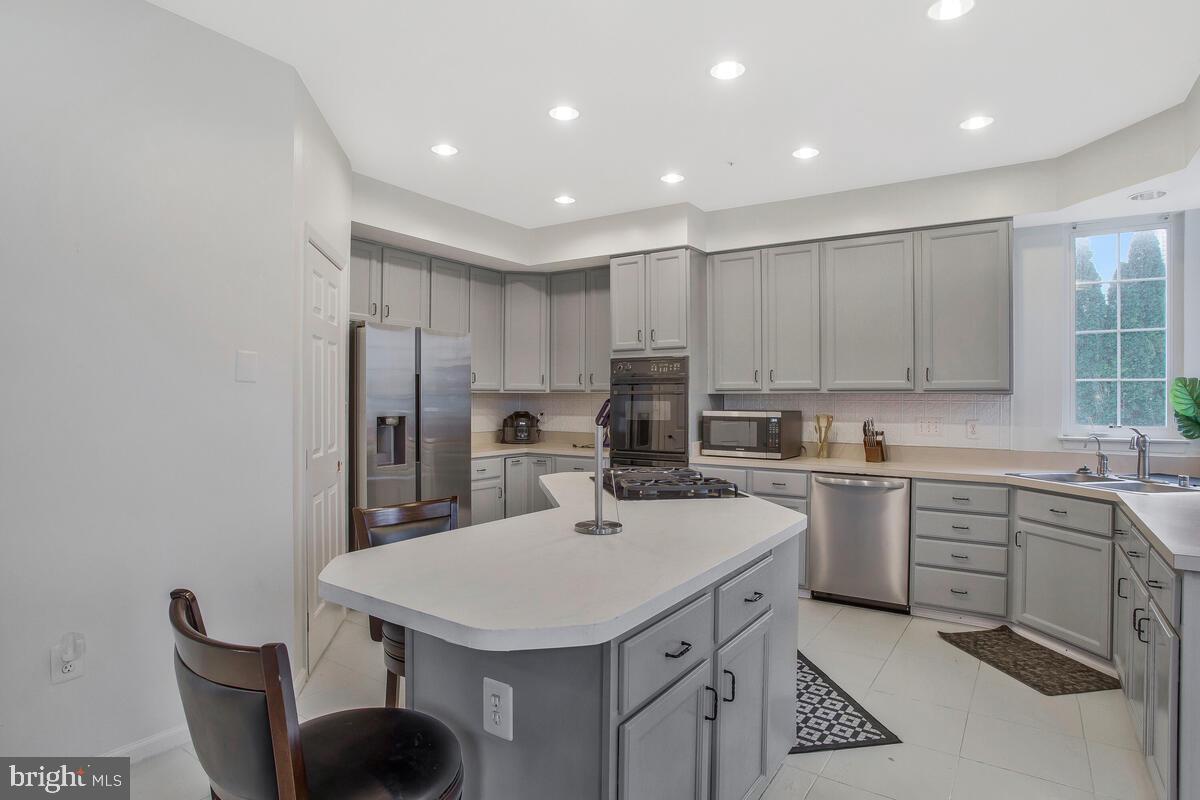 SIMMONS ACRES PLAT 14 - Residential