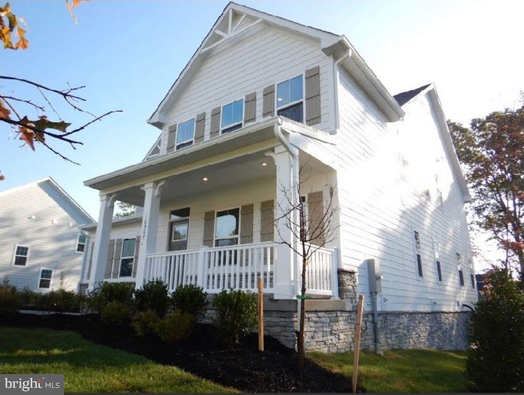 10907 GREEN LEAF RUN