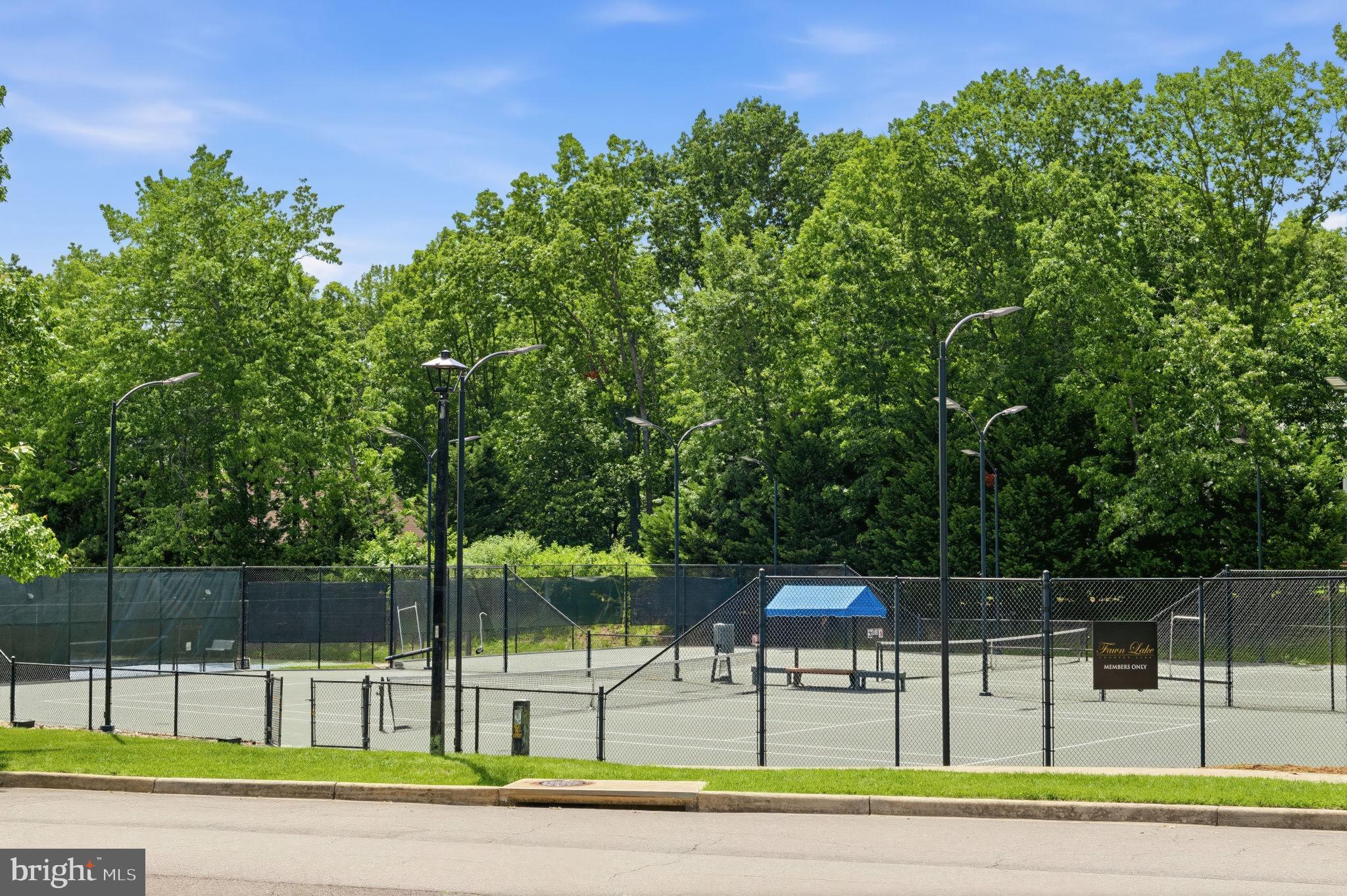 FAWN LAKE - Residential