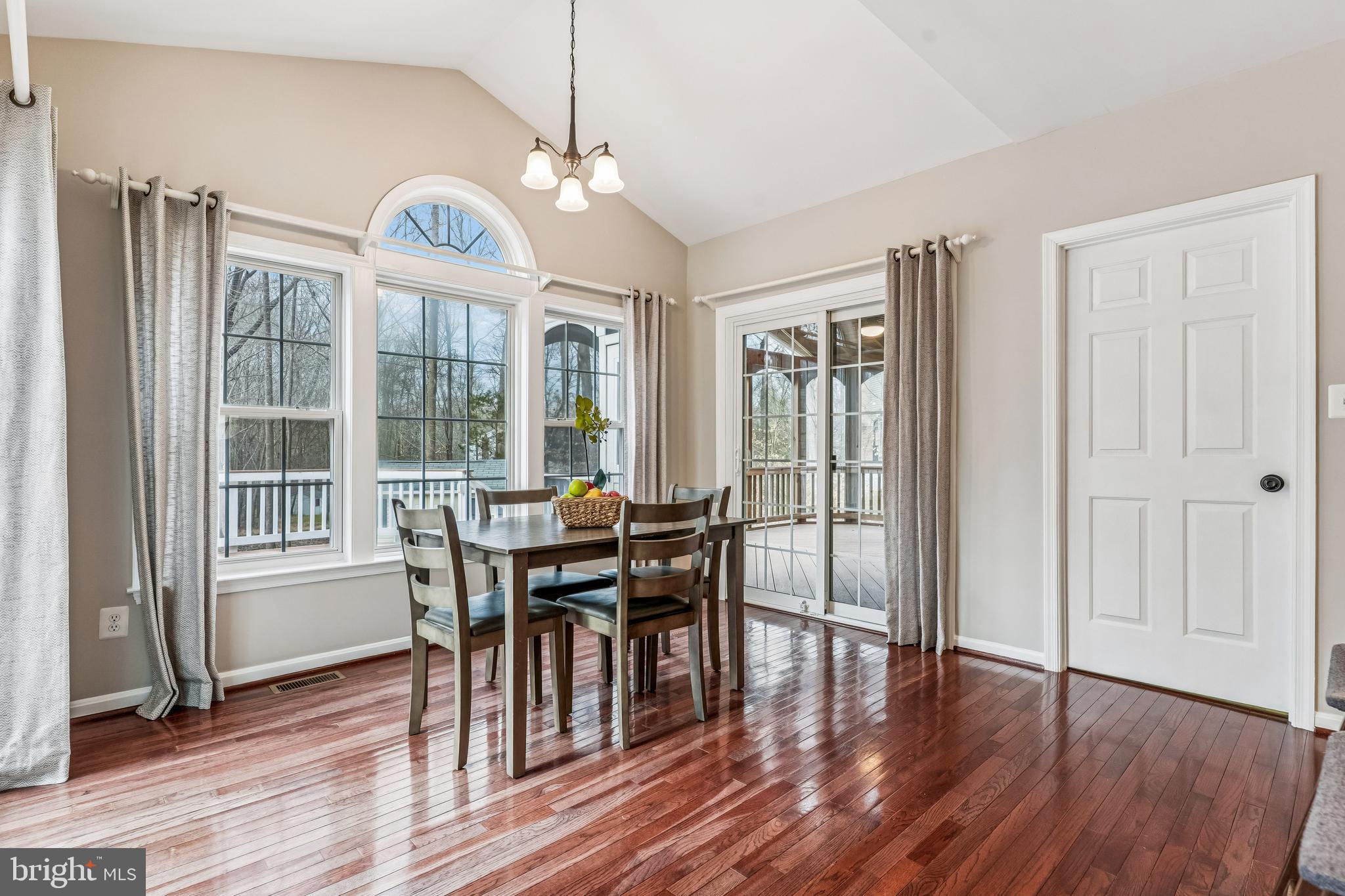 VALLEY VUE - Residential