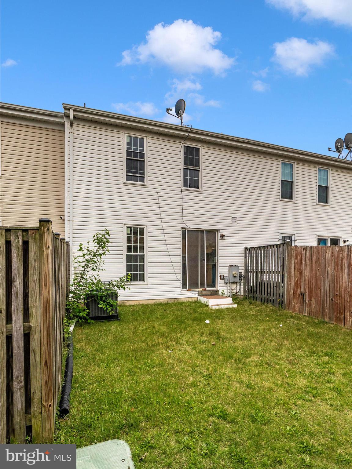 HUTCHINSON COMMONS - Residential