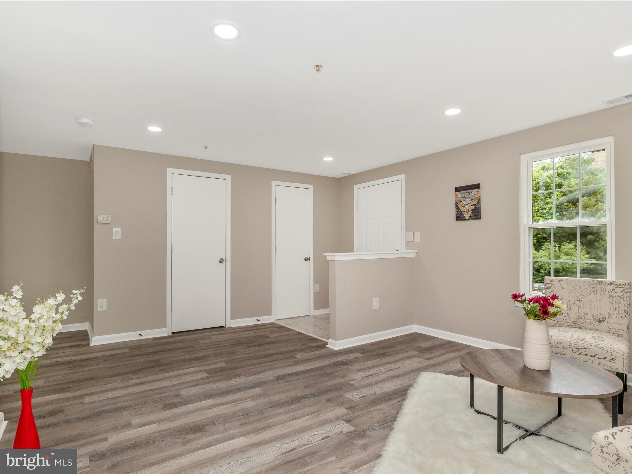 HUTCHINSON COMMONS - Residential